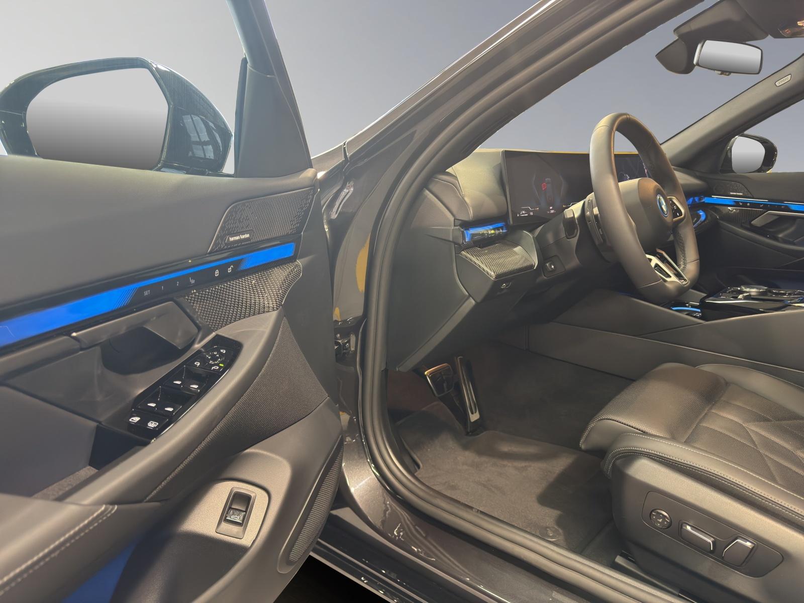 BMW 550e xDrive-image-4