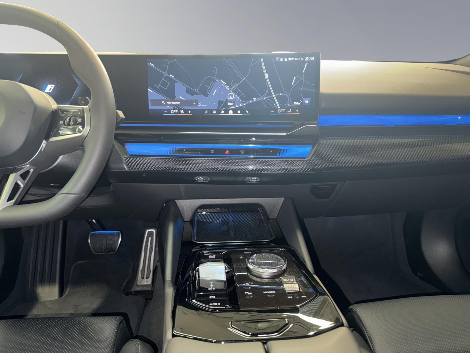 BMW 550e xDrive-image-11