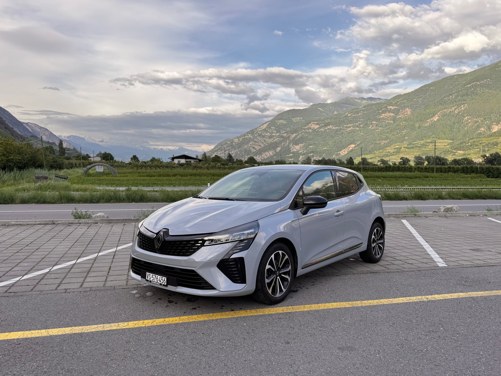 RENAULT 1.0 TCe evolution-image-0