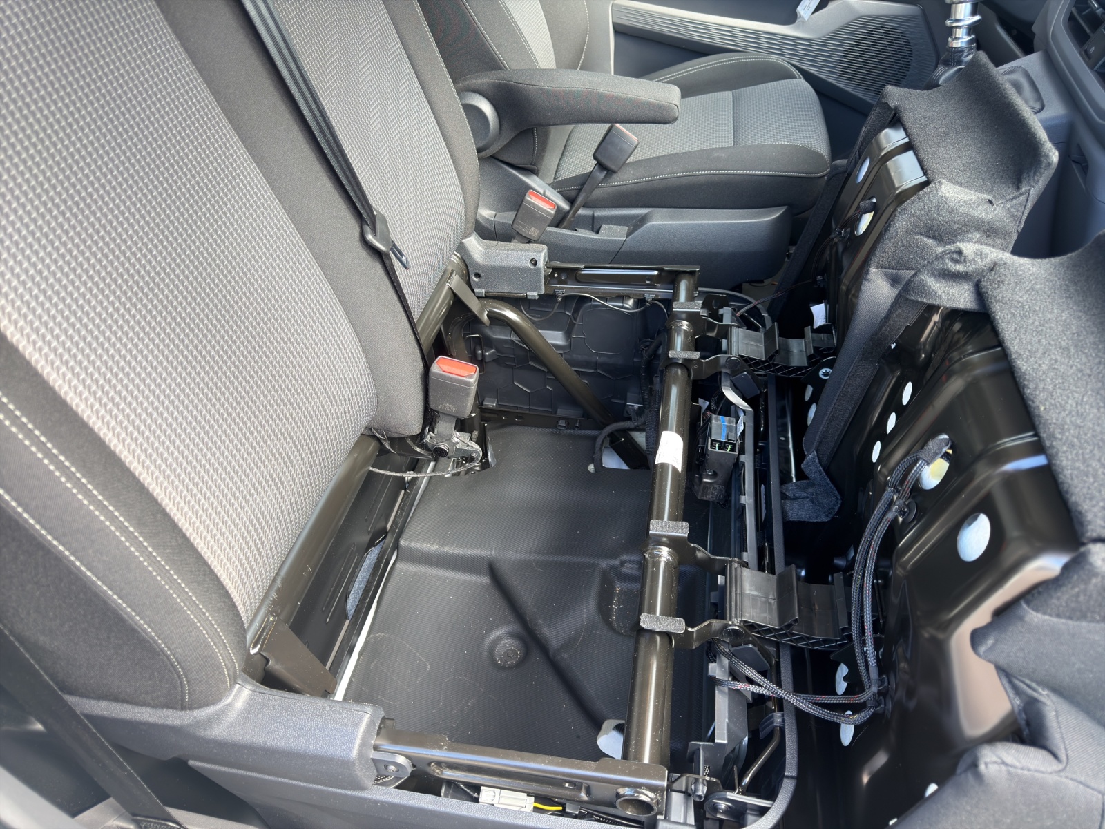 VW Transporter Kastenwagen RS 3500mm-image-13