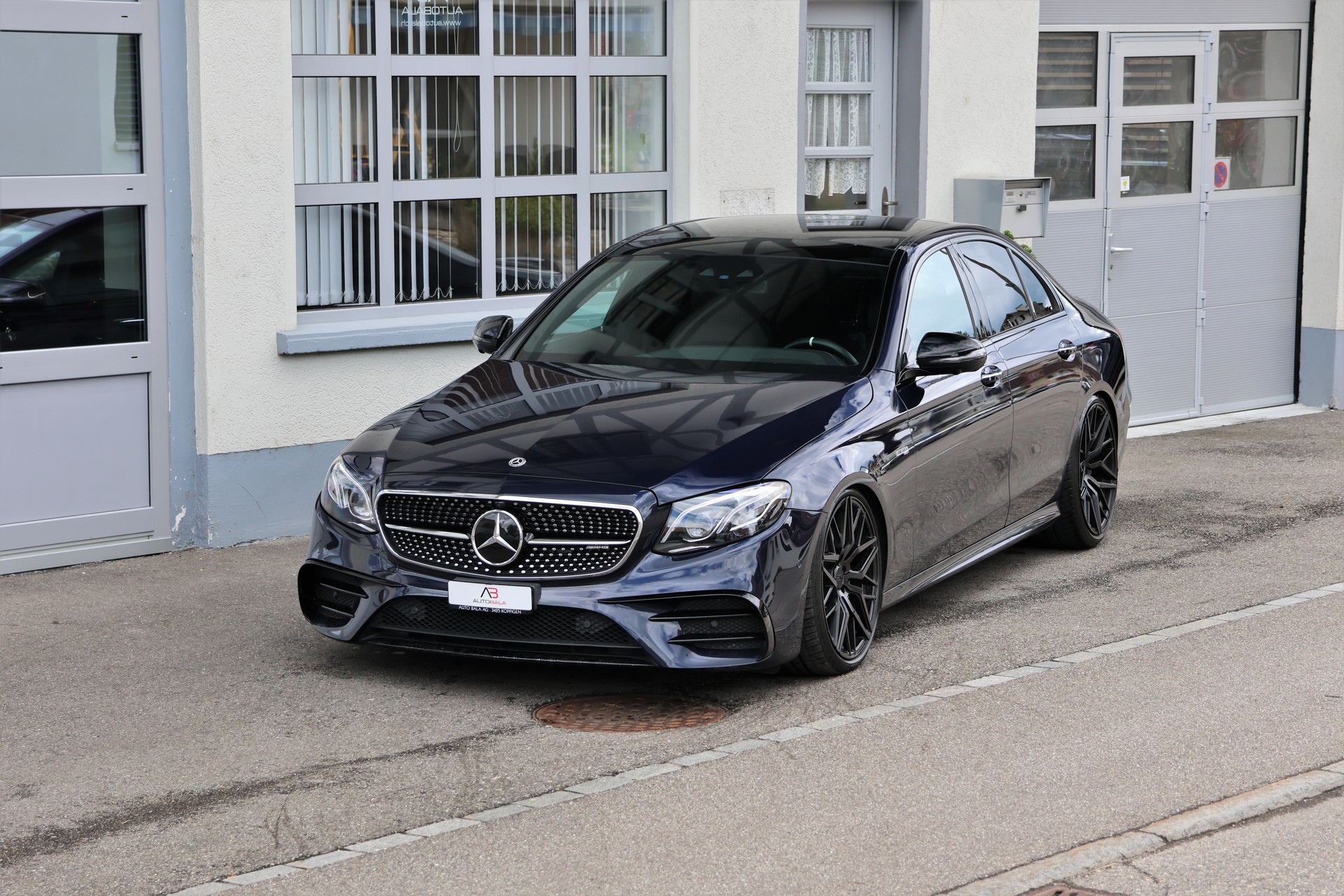 MERCEDES-BENZ E 43 AMG 4Matic 9G-Tronic (CH)-image-0