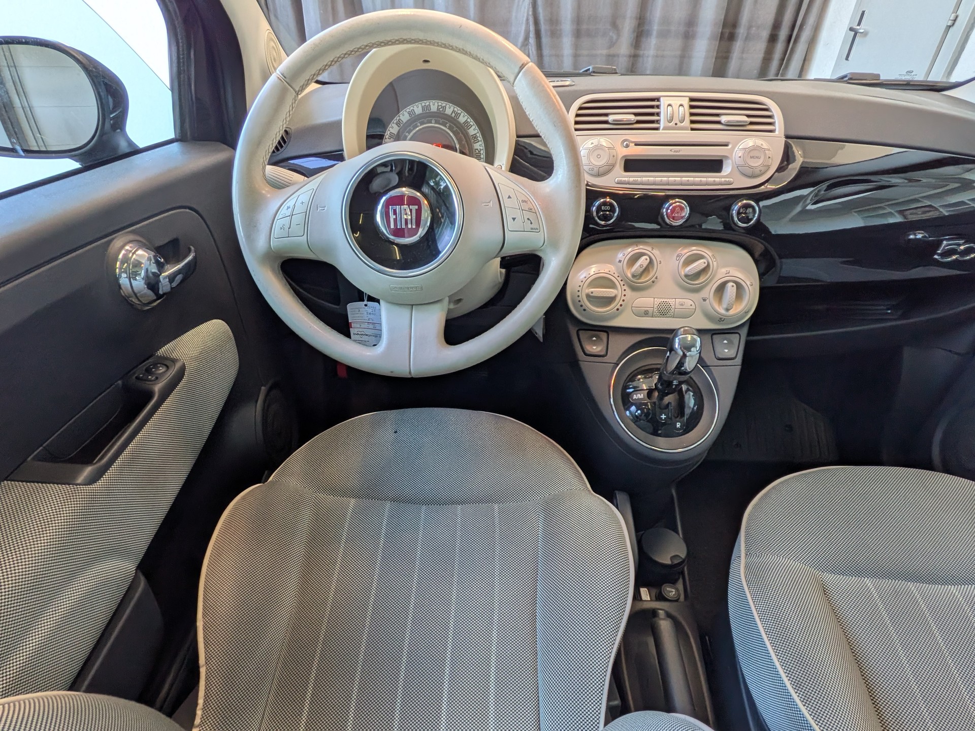 FIAT 500C 0.9 Twinair Turbo Lounge Dualogic-image-8