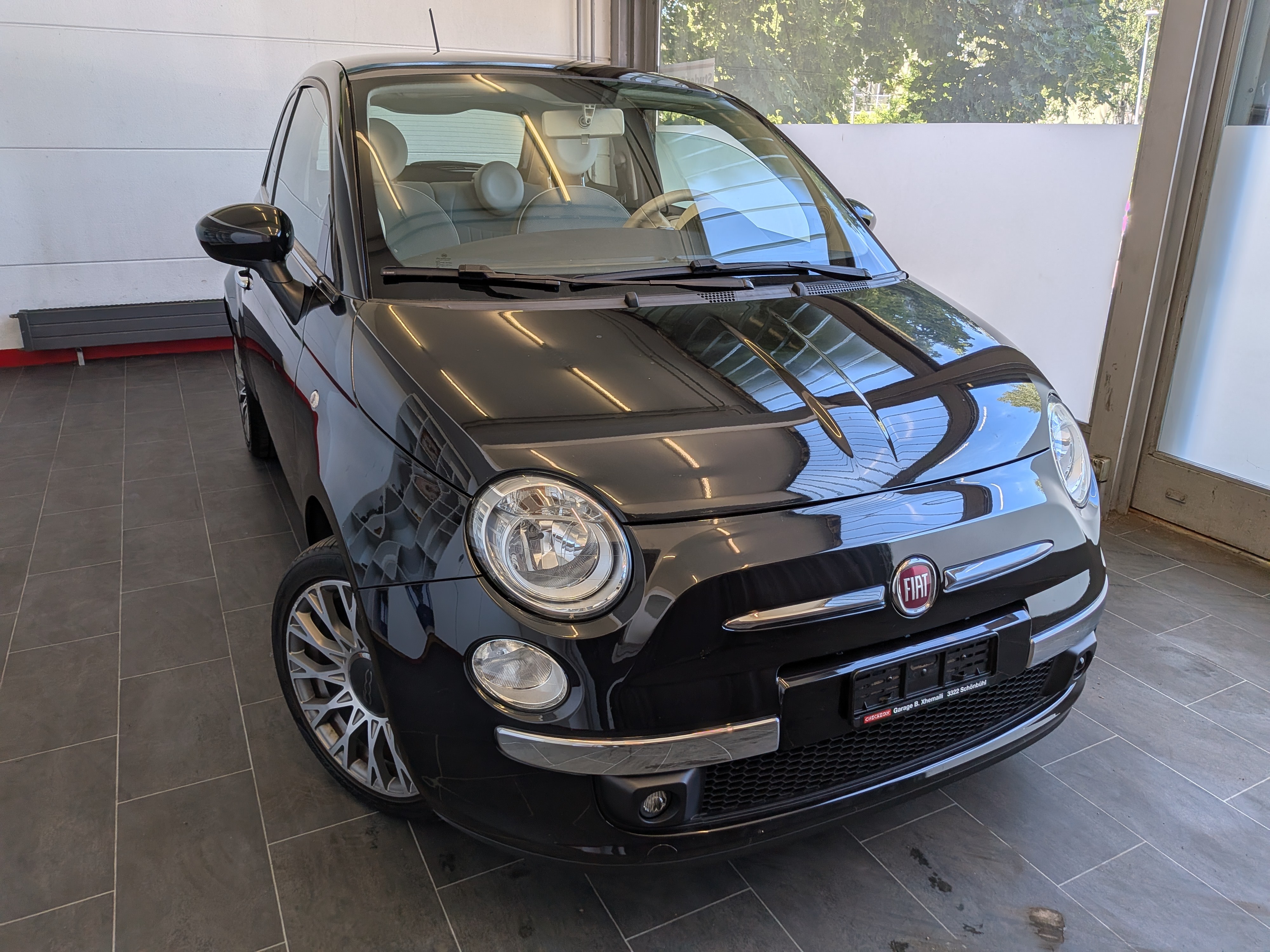 Car photo