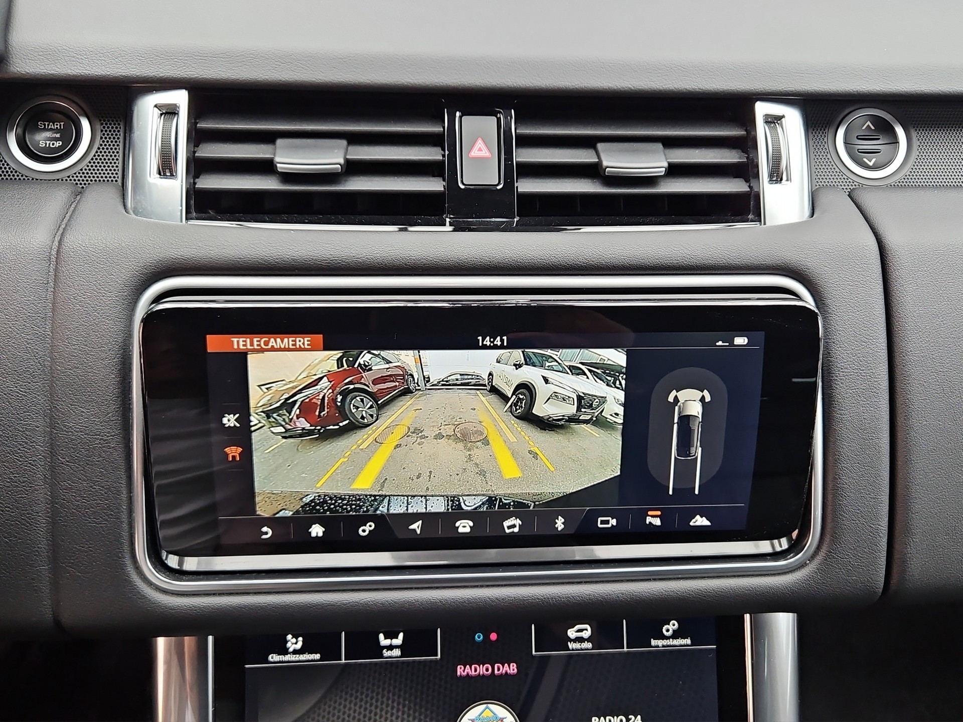 LAND ROVER RR Sport 3.0 SDV6 SE-image-16