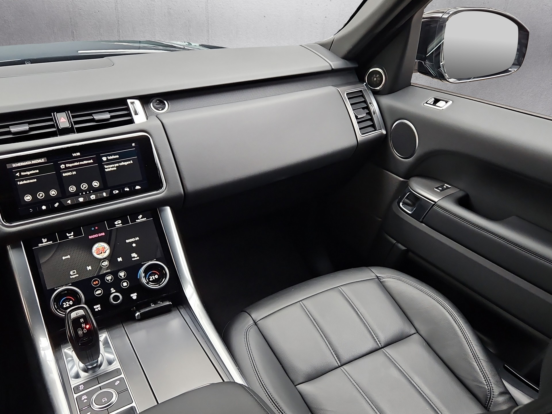 LAND ROVER RR Sport 3.0 SDV6 SE-image-14