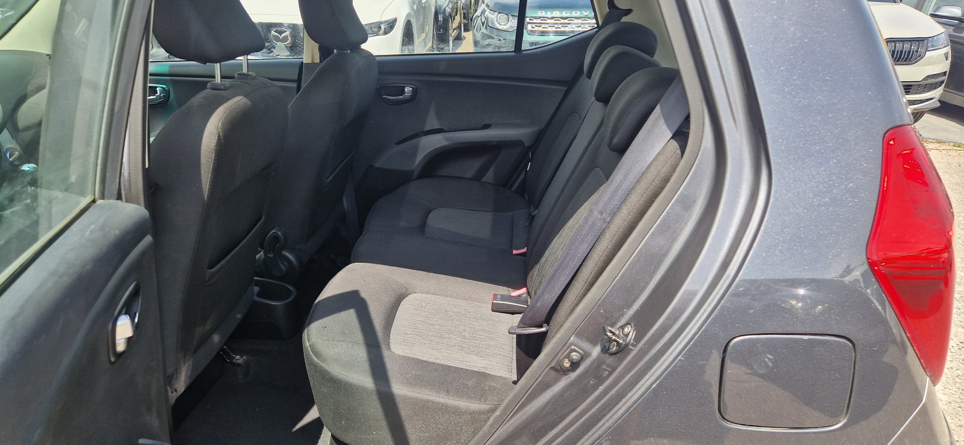 HYUNDAI i10 1.2 Style-image-6