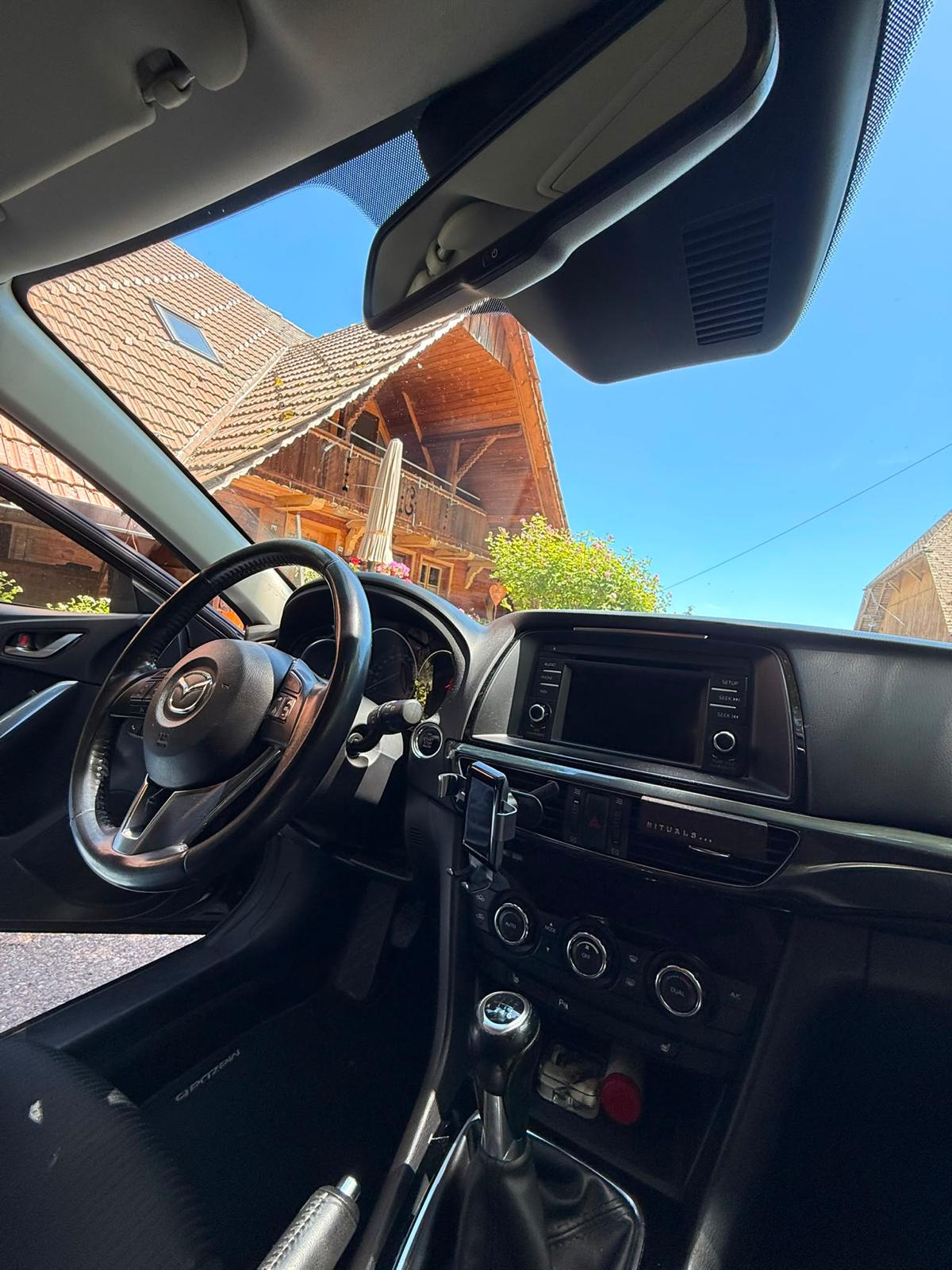 MAZDA 2.2 D Ambition-image-3