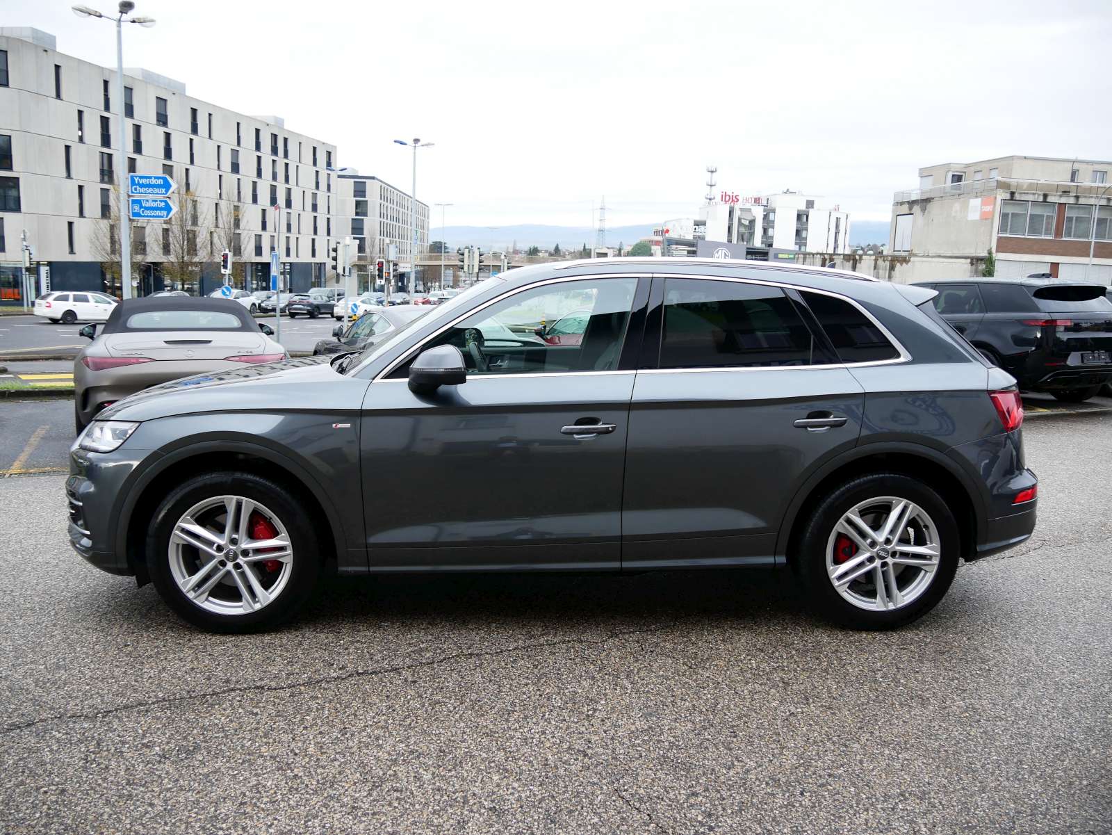 AUDI Q5 2.0 TFSI sport quattro S-tronic-image-1