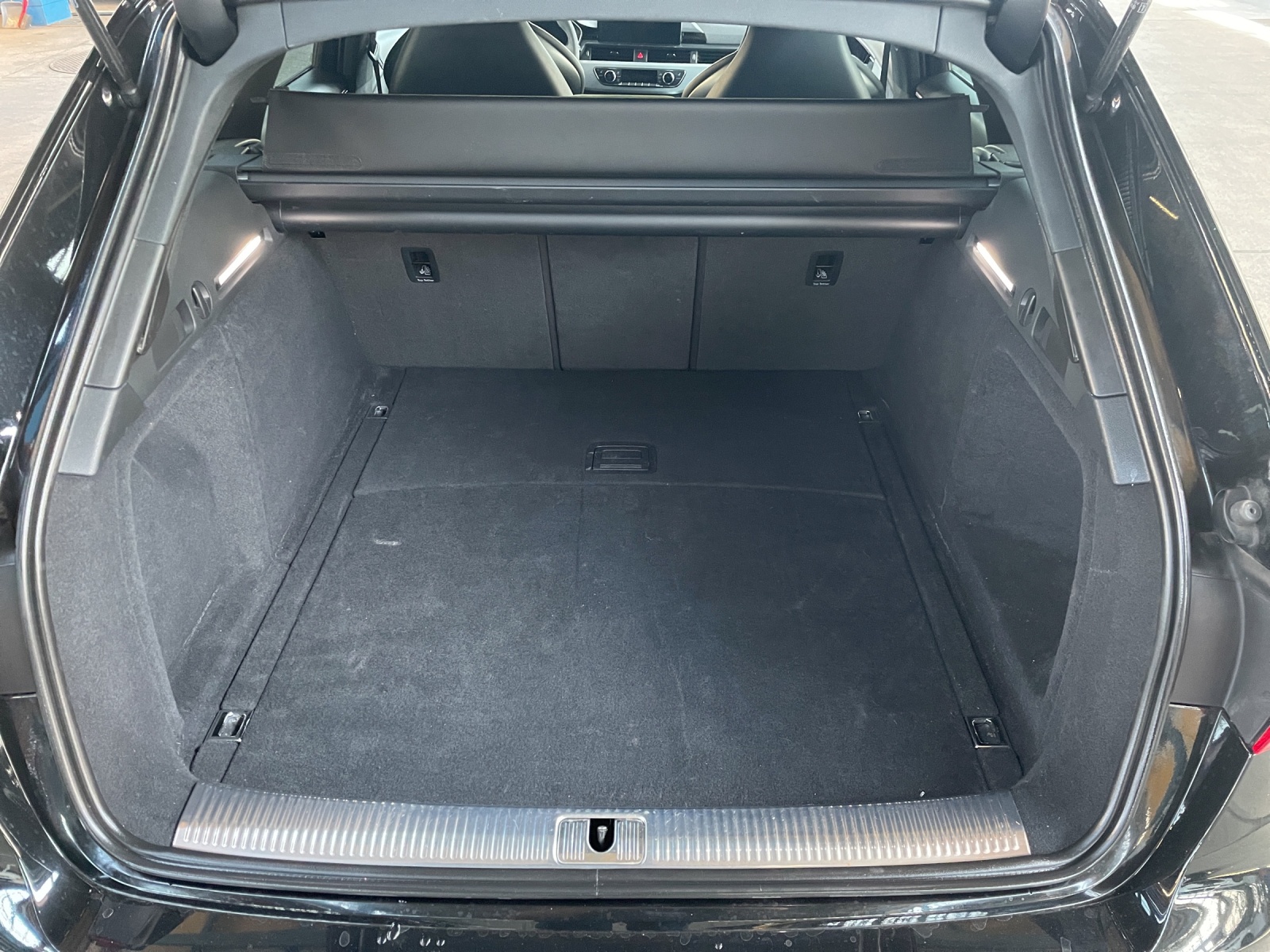AUDI S4 Avant 3.0 V6 TDI quattro T-Tronic-image-10