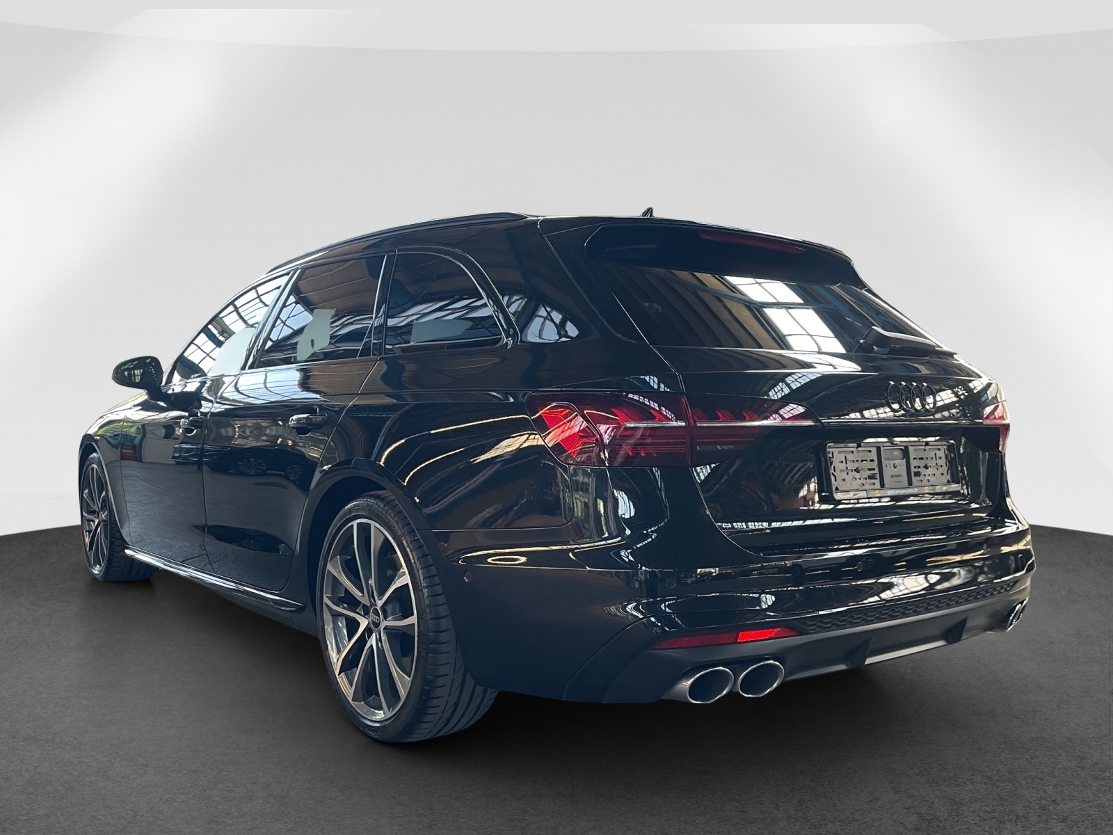 AUDI S4 Avant 3.0 V6 TDI quattro T-Tronic-image-3