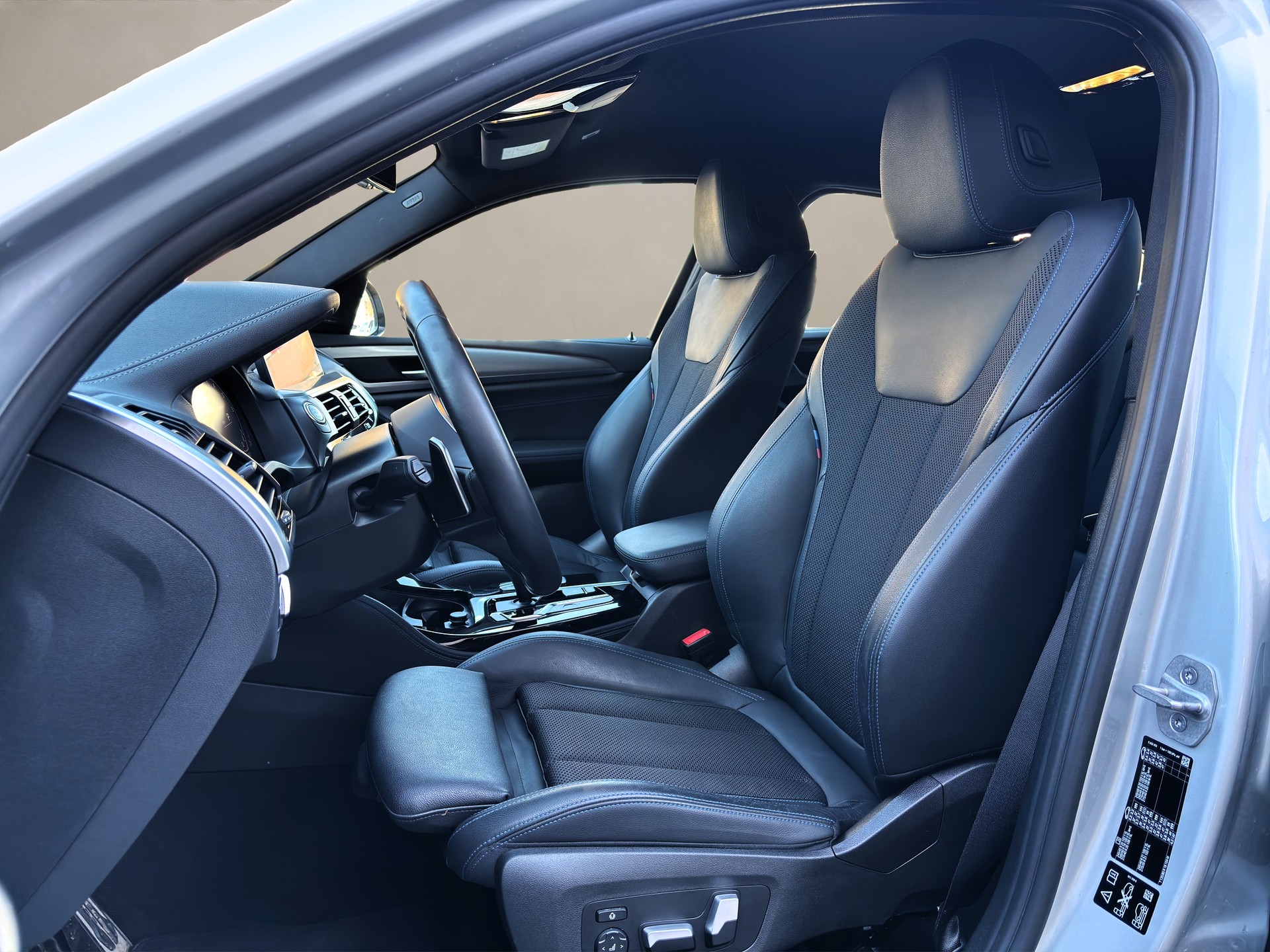 BMW X4 xDrive 48V M40d ✅CH-Fahrzeug aus 1. Hand✅Steptronic-image-8
