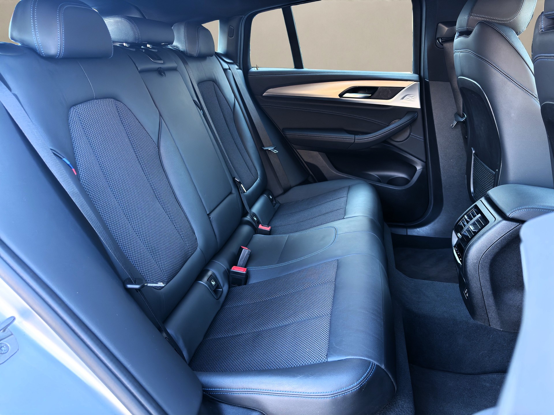 BMW X4 xDrive 48V M40d ✅CH-Fahrzeug aus 1. Hand✅Steptronic-image-12