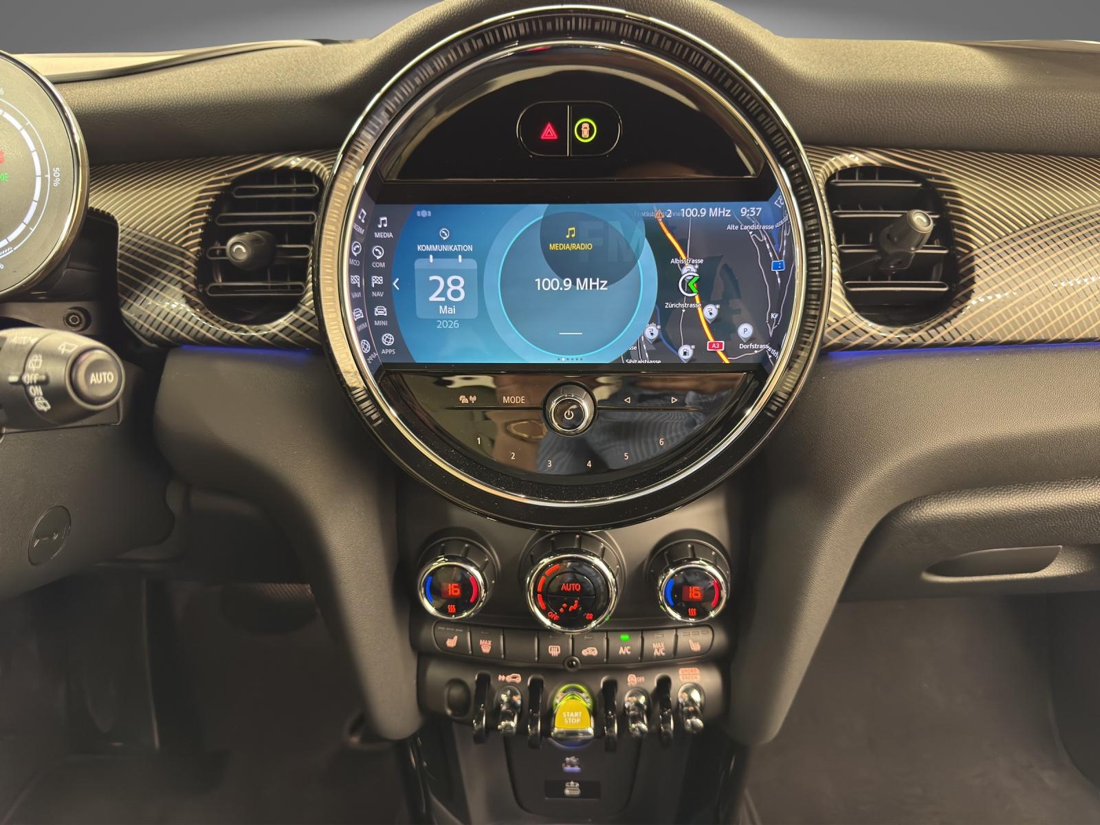 MINI F56 Cooper SE-image-17
