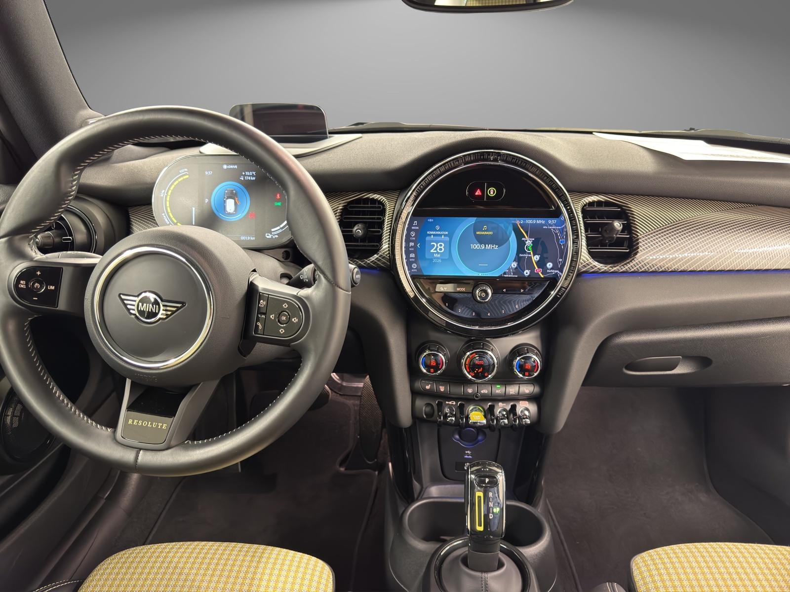 MINI F56 Cooper SE-image-18
