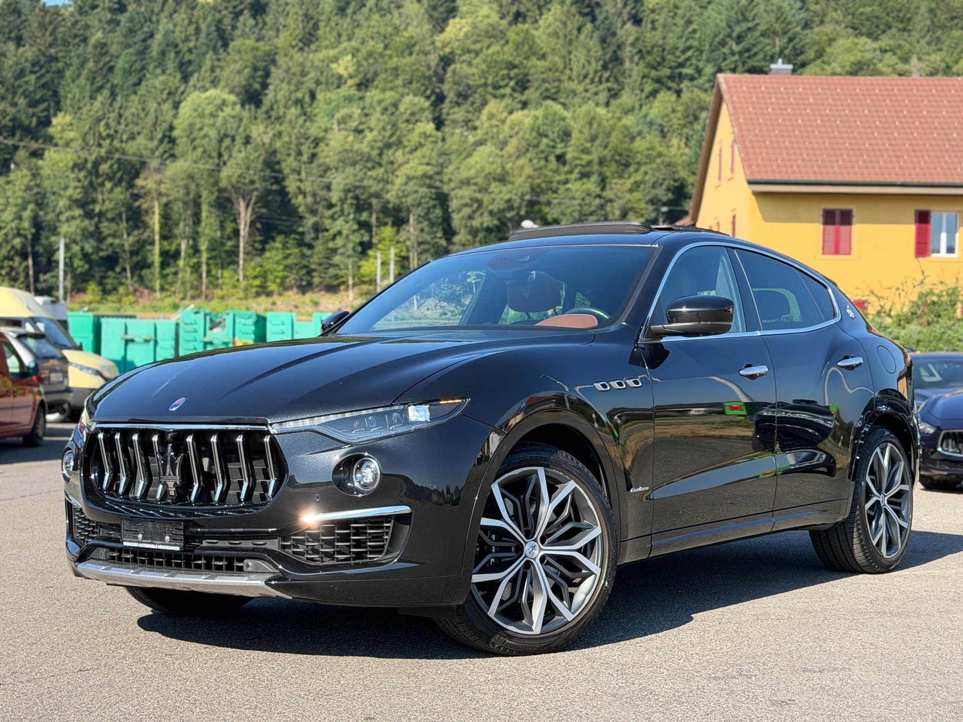 MASERATI Levante S 3.0 V6 GranLusso Automatica-image-0