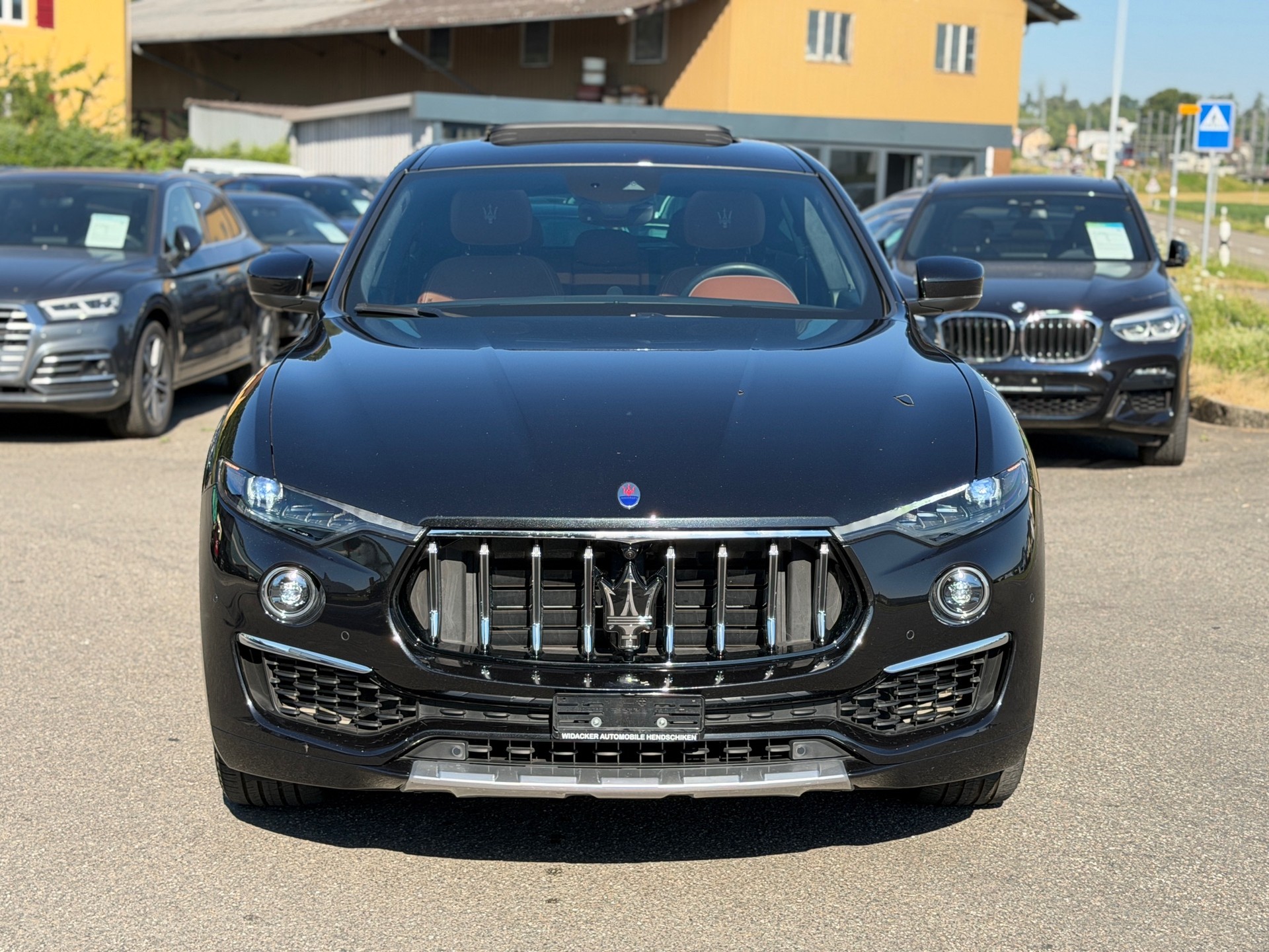 MASERATI Levante S 3.0 V6 GranLusso Automatica-image-1