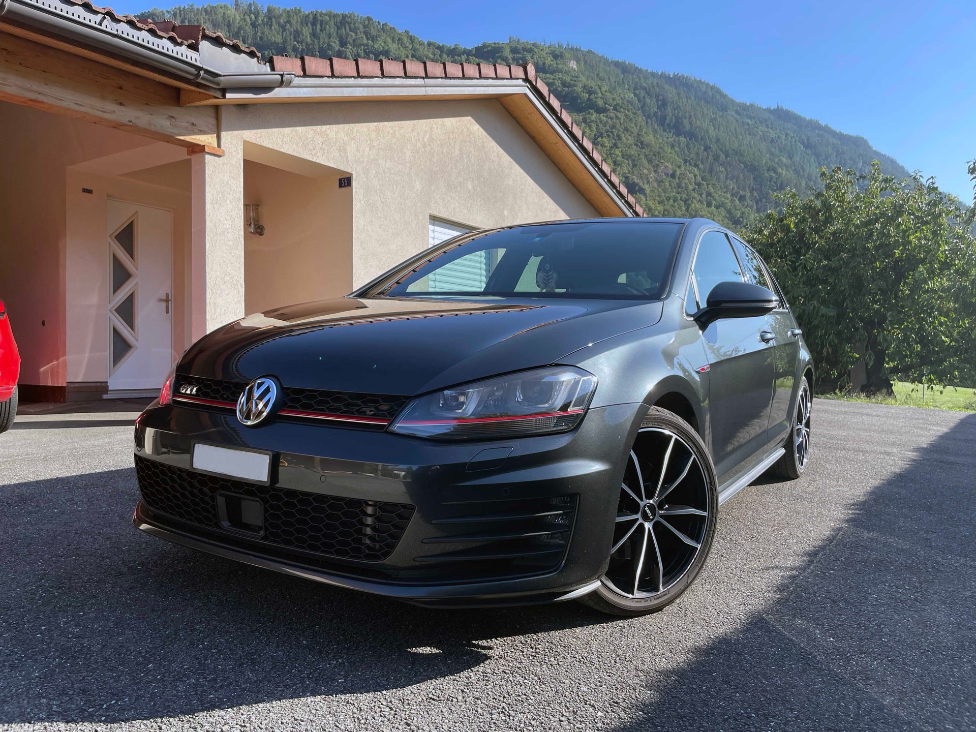 VW 2.0 TSI GTI DSG-image-1