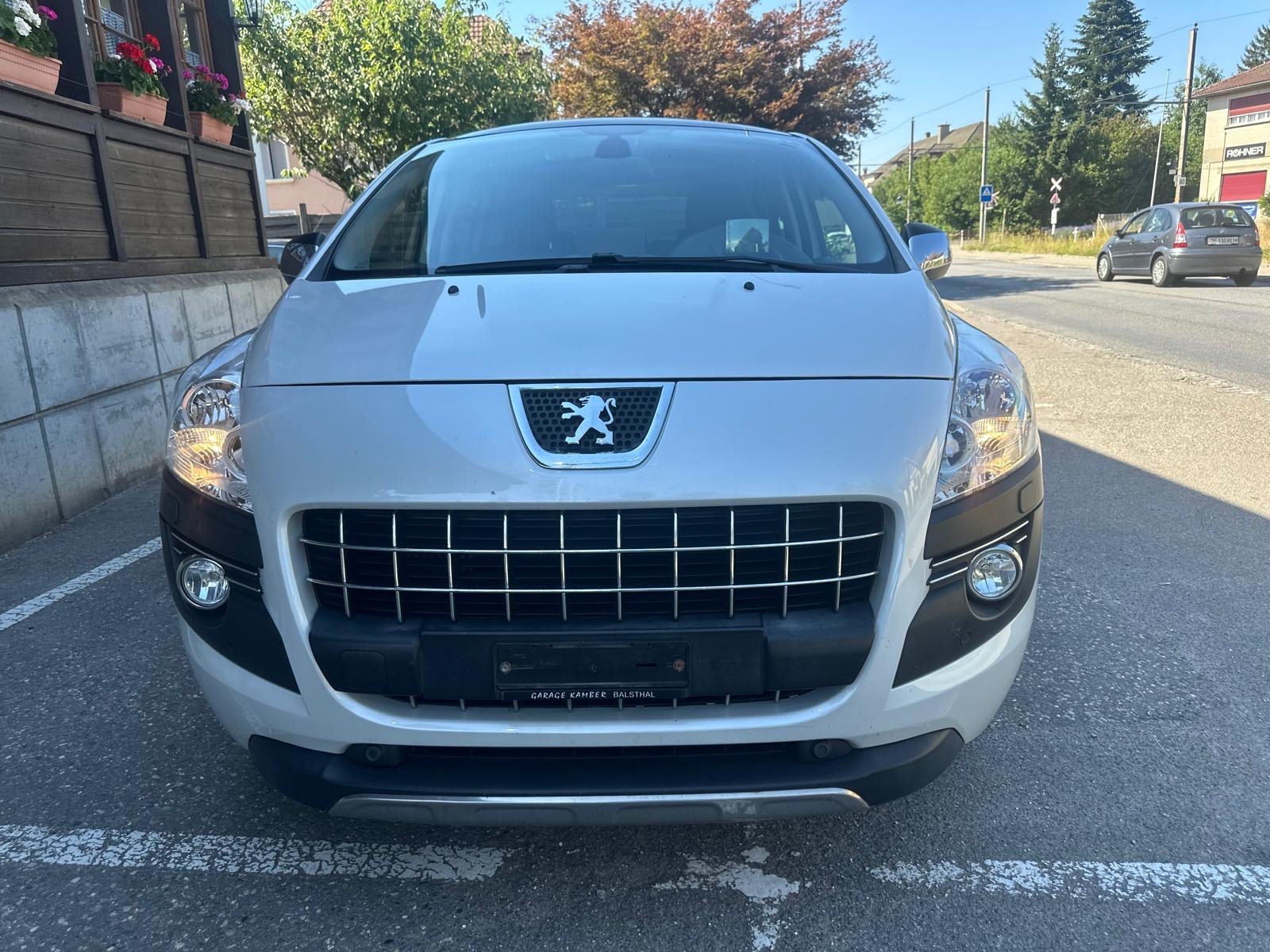 PEUGEOT 3008 1.6 16V T Platinum Tiptronic-image-4