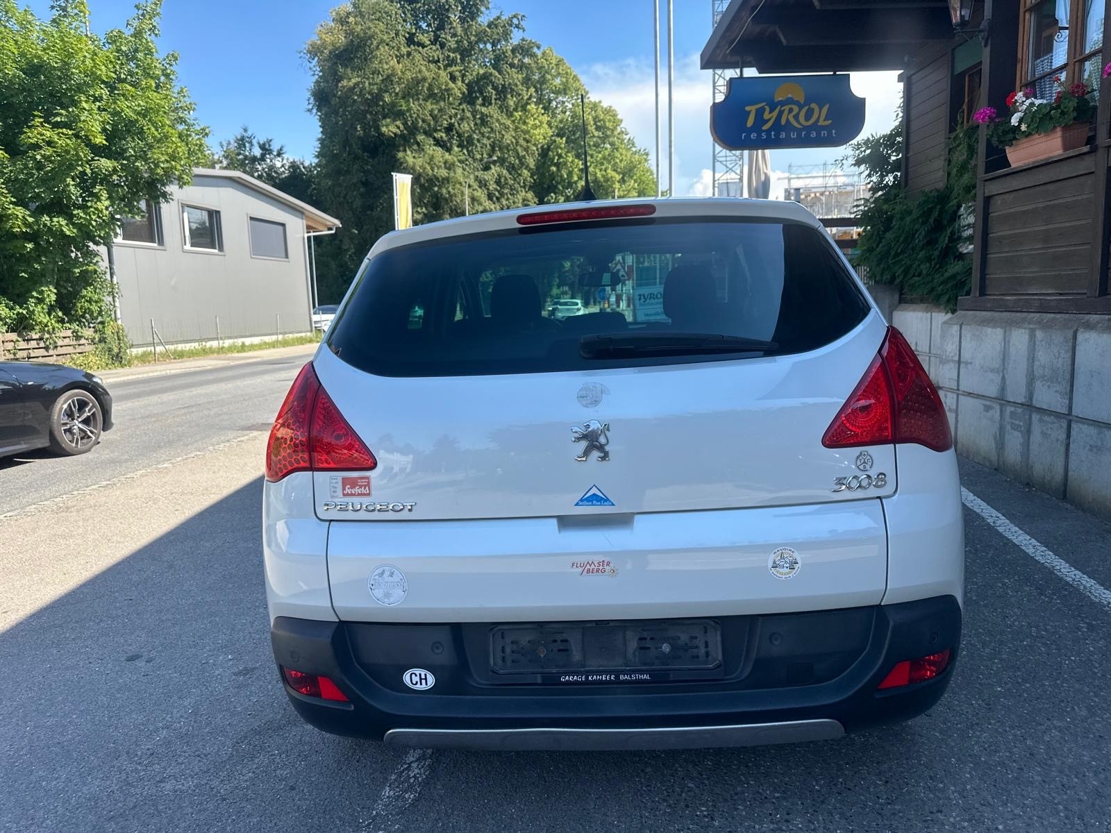 PEUGEOT 3008 1.6 16V T Platinum Tiptronic-image-5