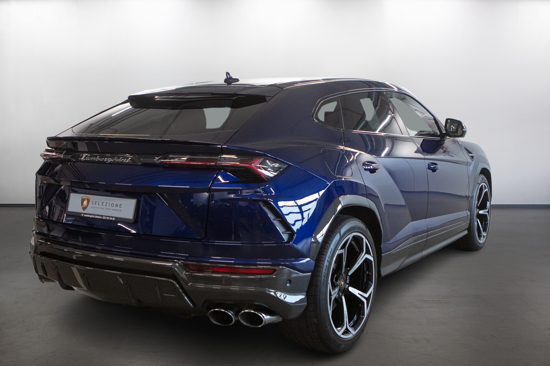 LAMBORGHINI Urus E-Gear-image-2