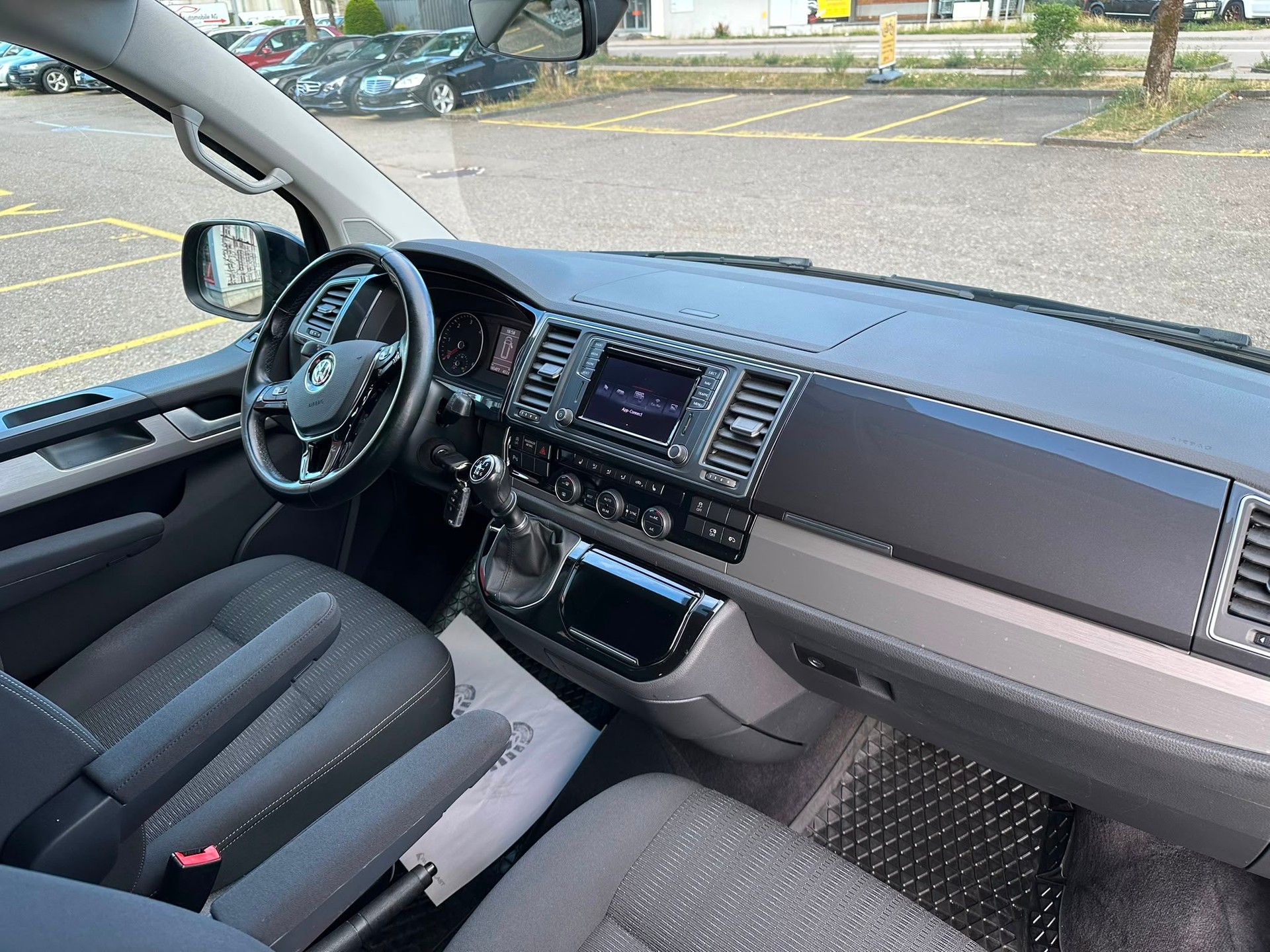 VW T6 Multivan 2.0 Bi-TDI Comfortline 4Motion-image-15
