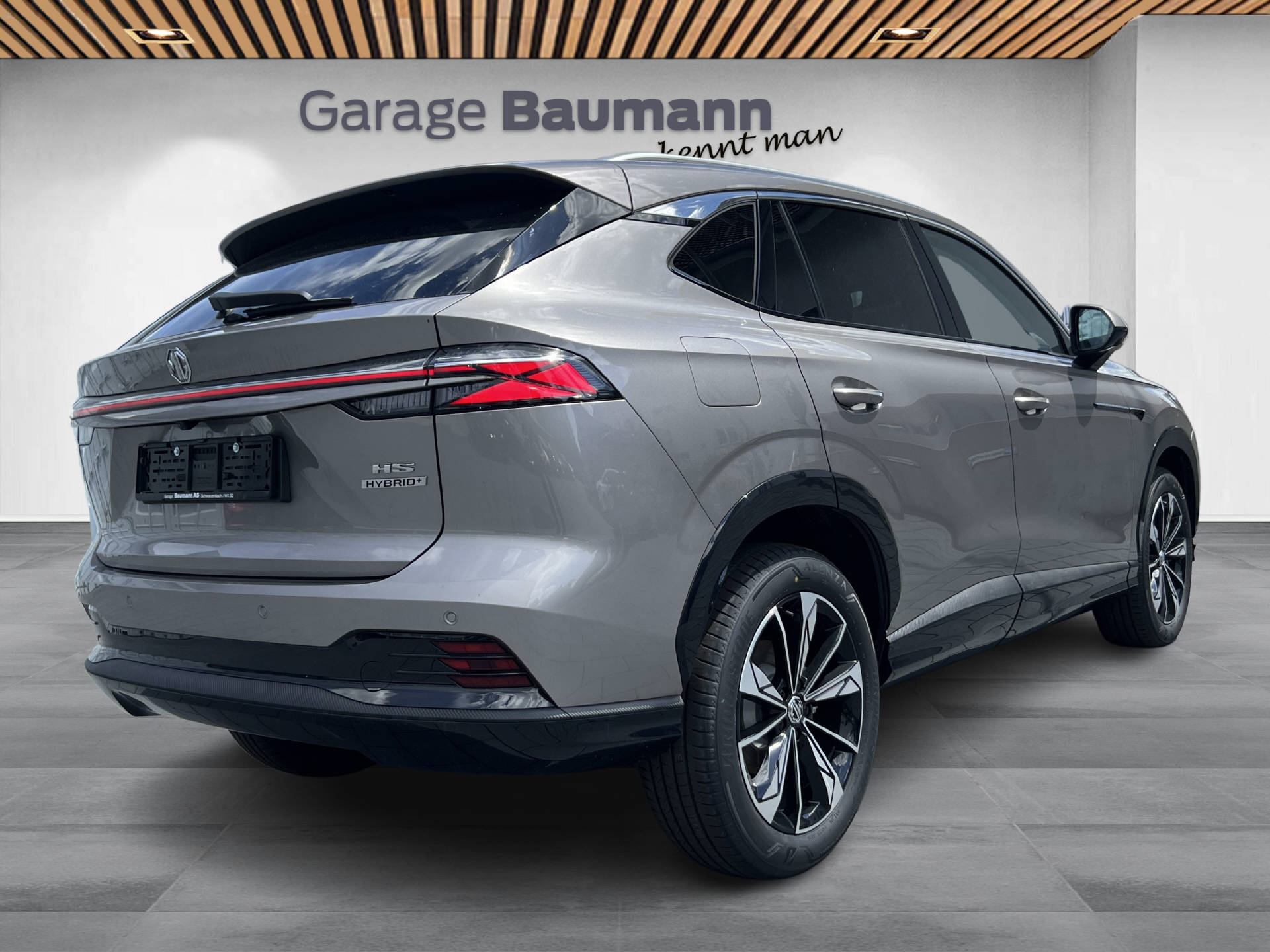MG HS 1.5 Hybrid Luxury-image-2