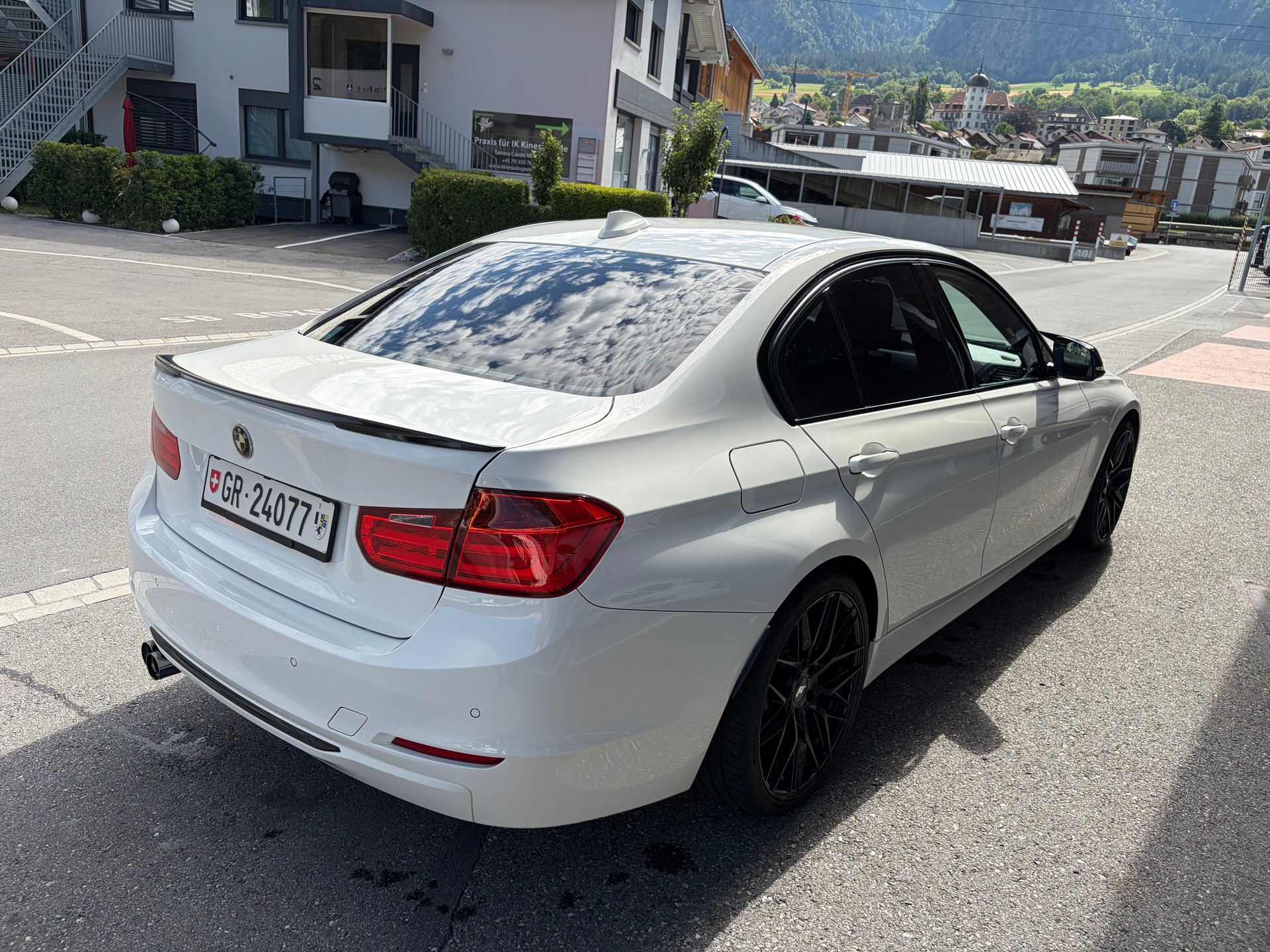 BMW 328i xDrive Sportsline-image-2