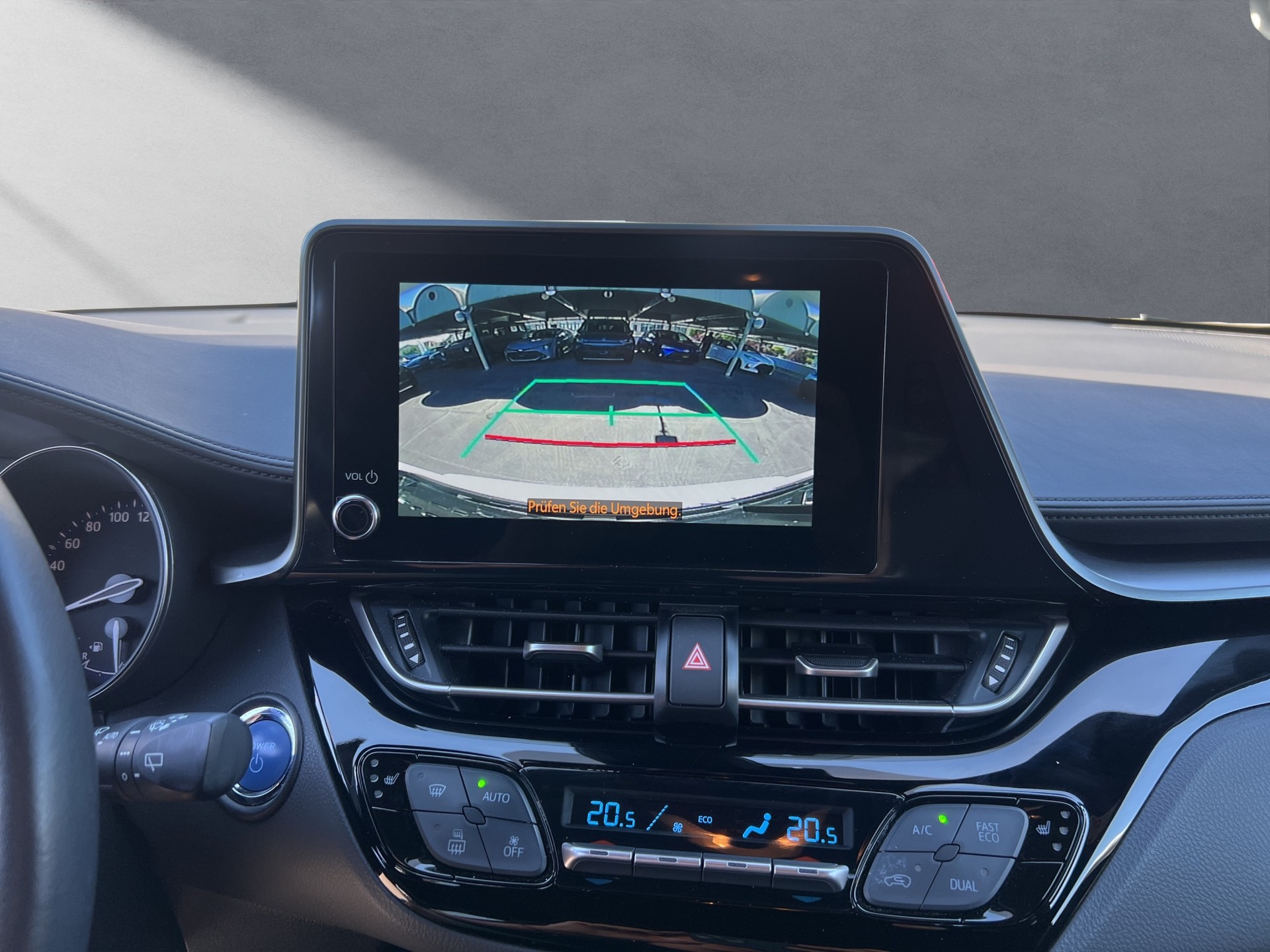 TOYOTA C-HR 1.8 VVTi HSD Trend-image-7