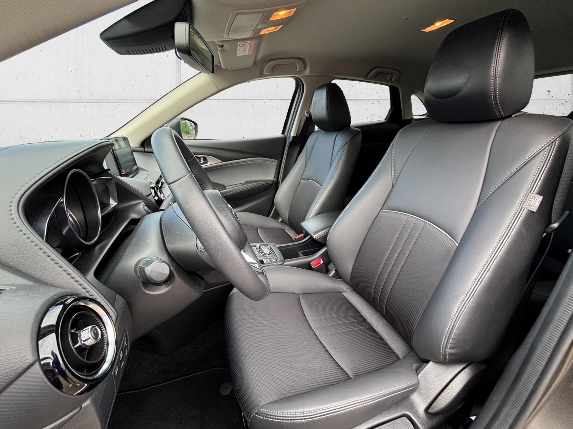 MAZDA CX-3 2.0 Revolution-image-8