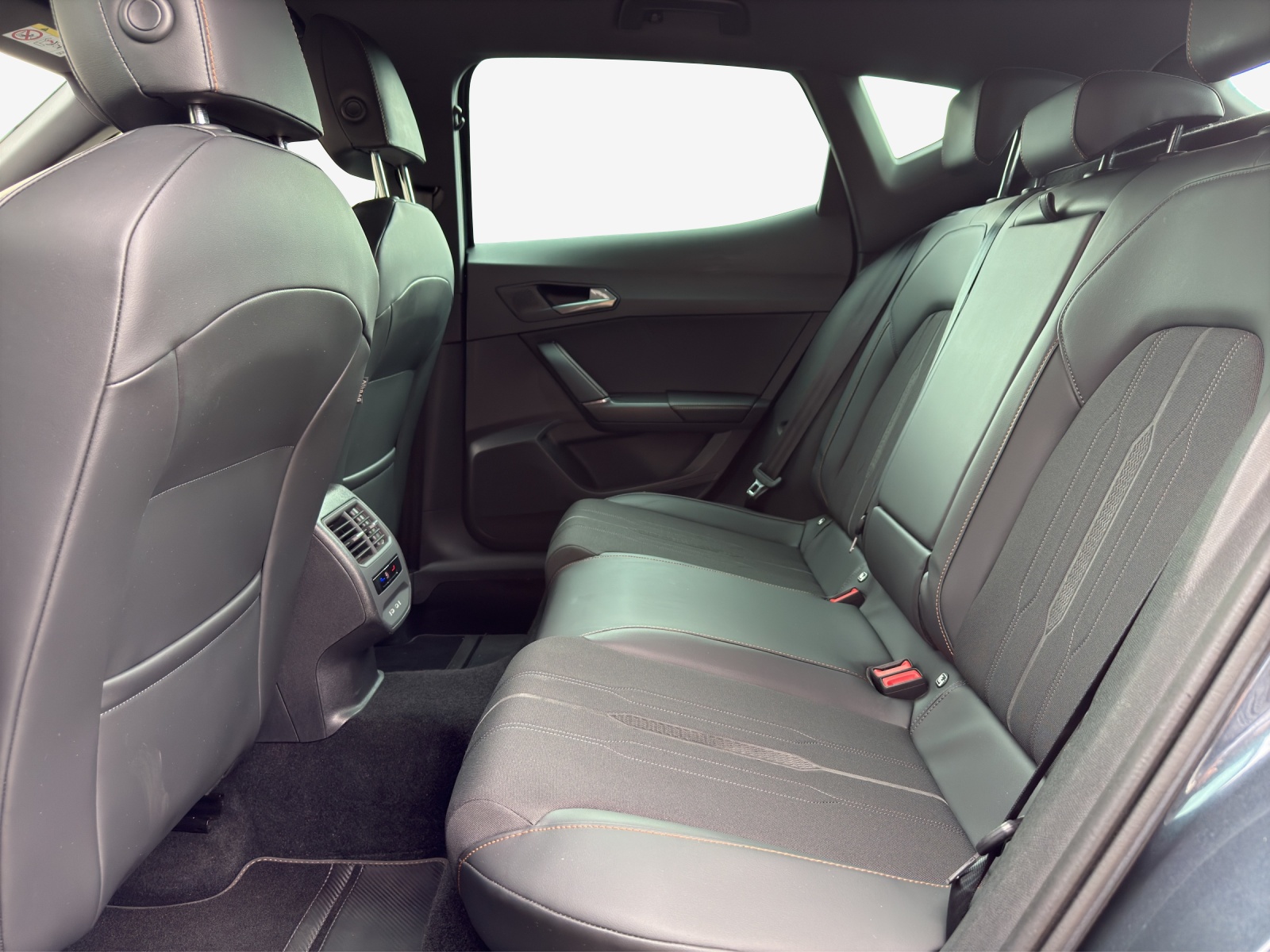 CUPRA Formentor 1.5 TSI Inicio DSG-image-11