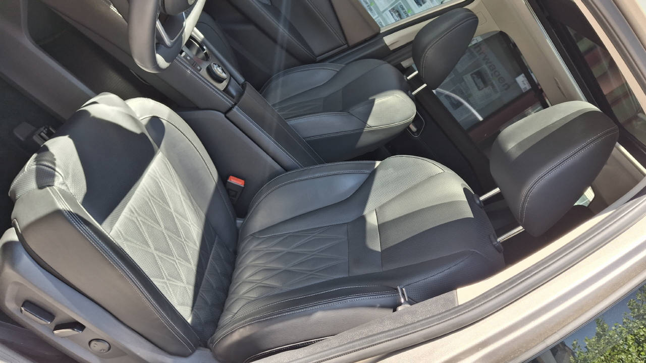 NISSAN X-Trail 1.5 VC-T Tekna+ e-4orce-image-9