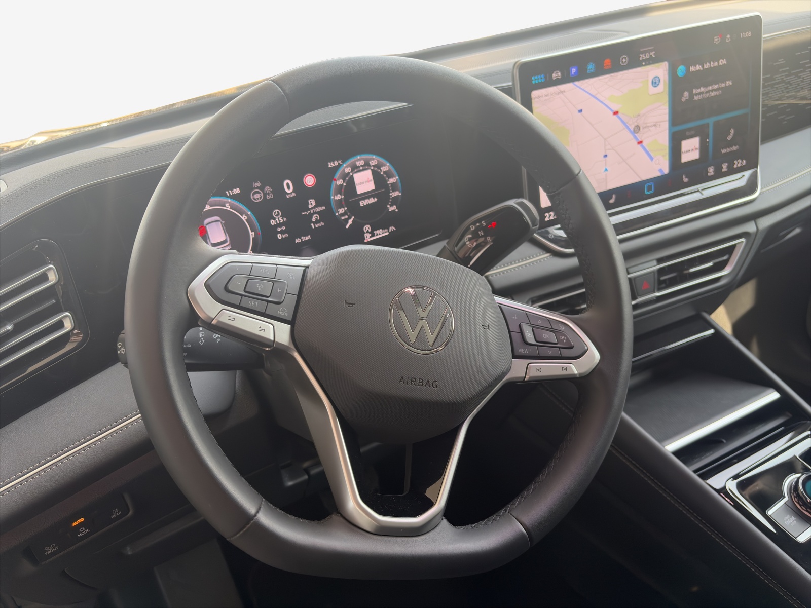 VW Tiguan 2.0 TSI DSG Elegance 4Motion-image-9