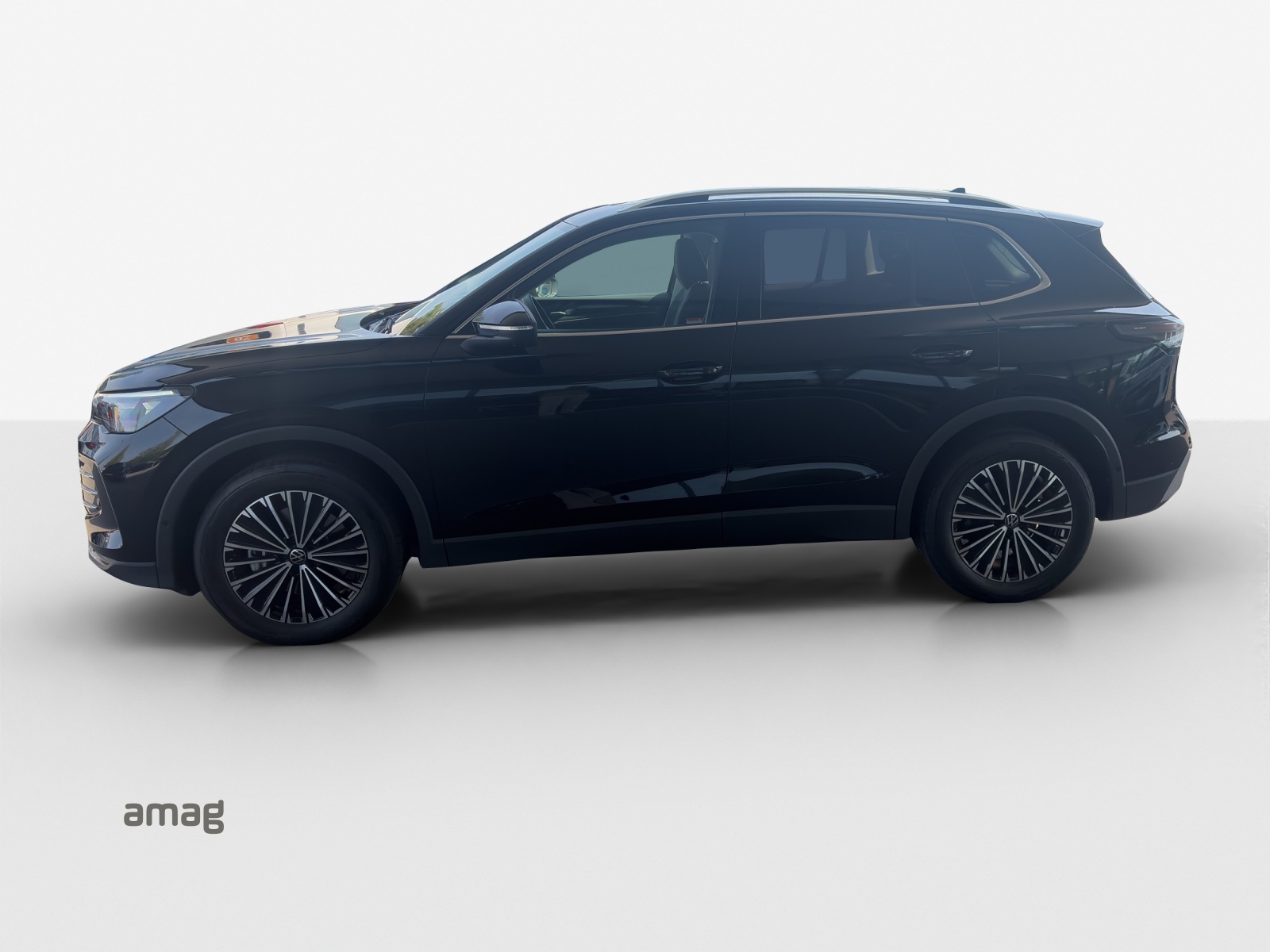 VW Tiguan 2.0 TSI DSG Elegance 4Motion-image-1