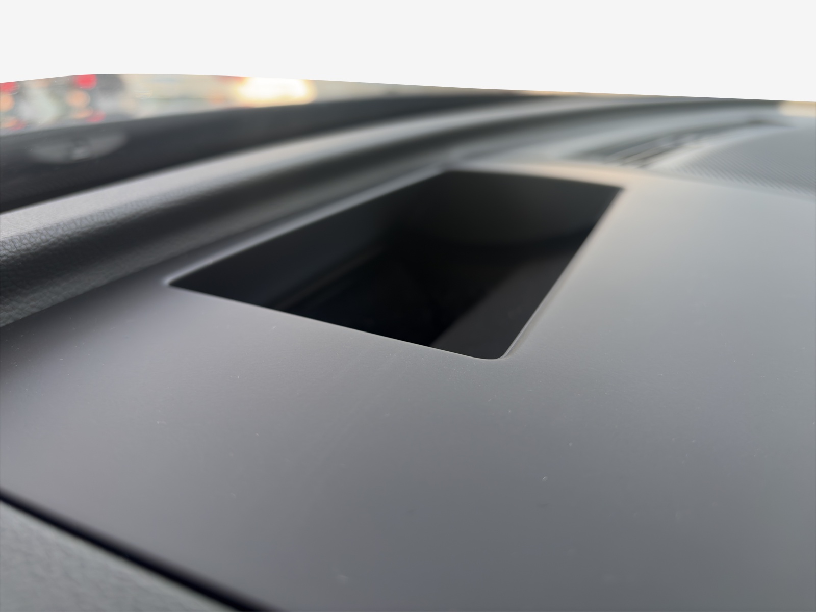 VW Tiguan 2.0 TSI DSG Elegance 4Motion-image-13