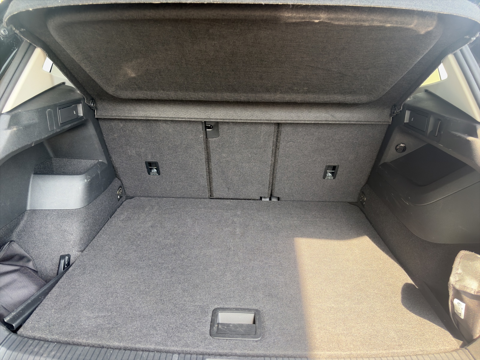 VW Tiguan 2.0 TSI DSG Elegance 4Motion-image-12