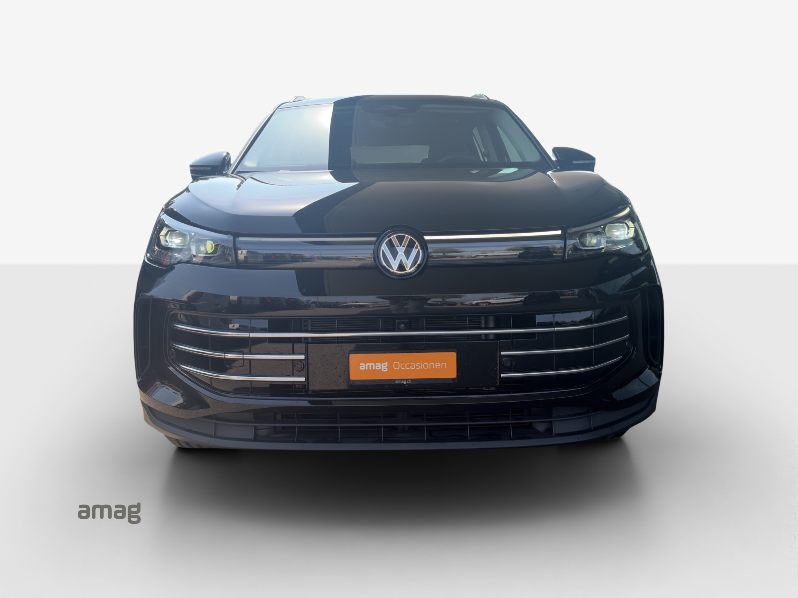 VW Tiguan 2.0 TSI DSG Elegance 4Motion-image-6