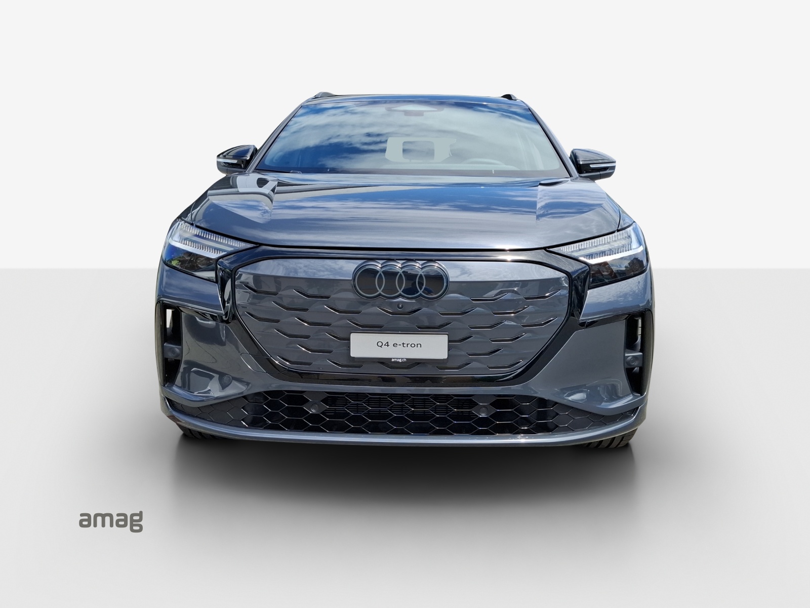 AUDI Q4 e-tron SUV quattro performance-image-6