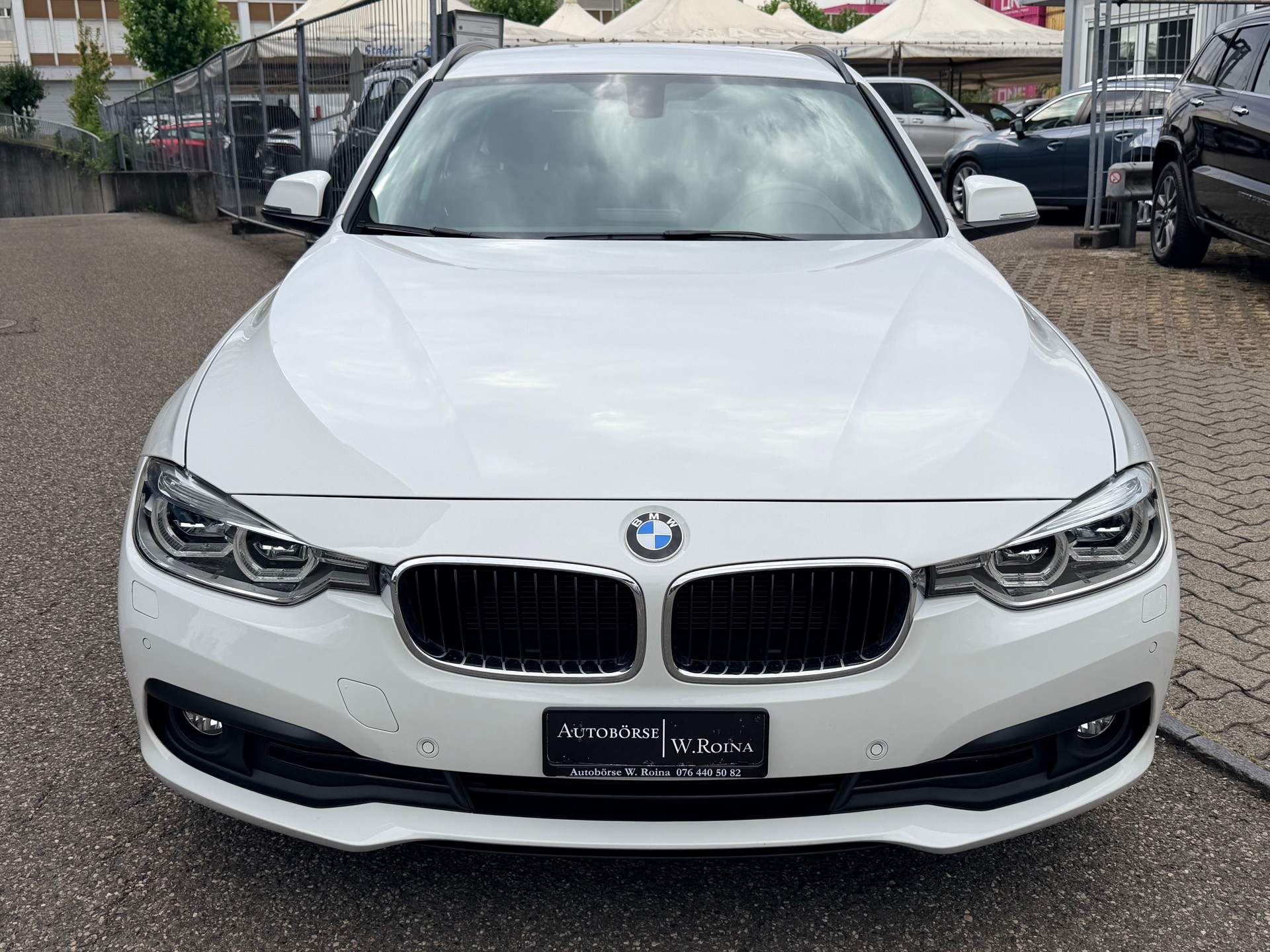 BMW 320d xDrive Touring Steptronic-image-5