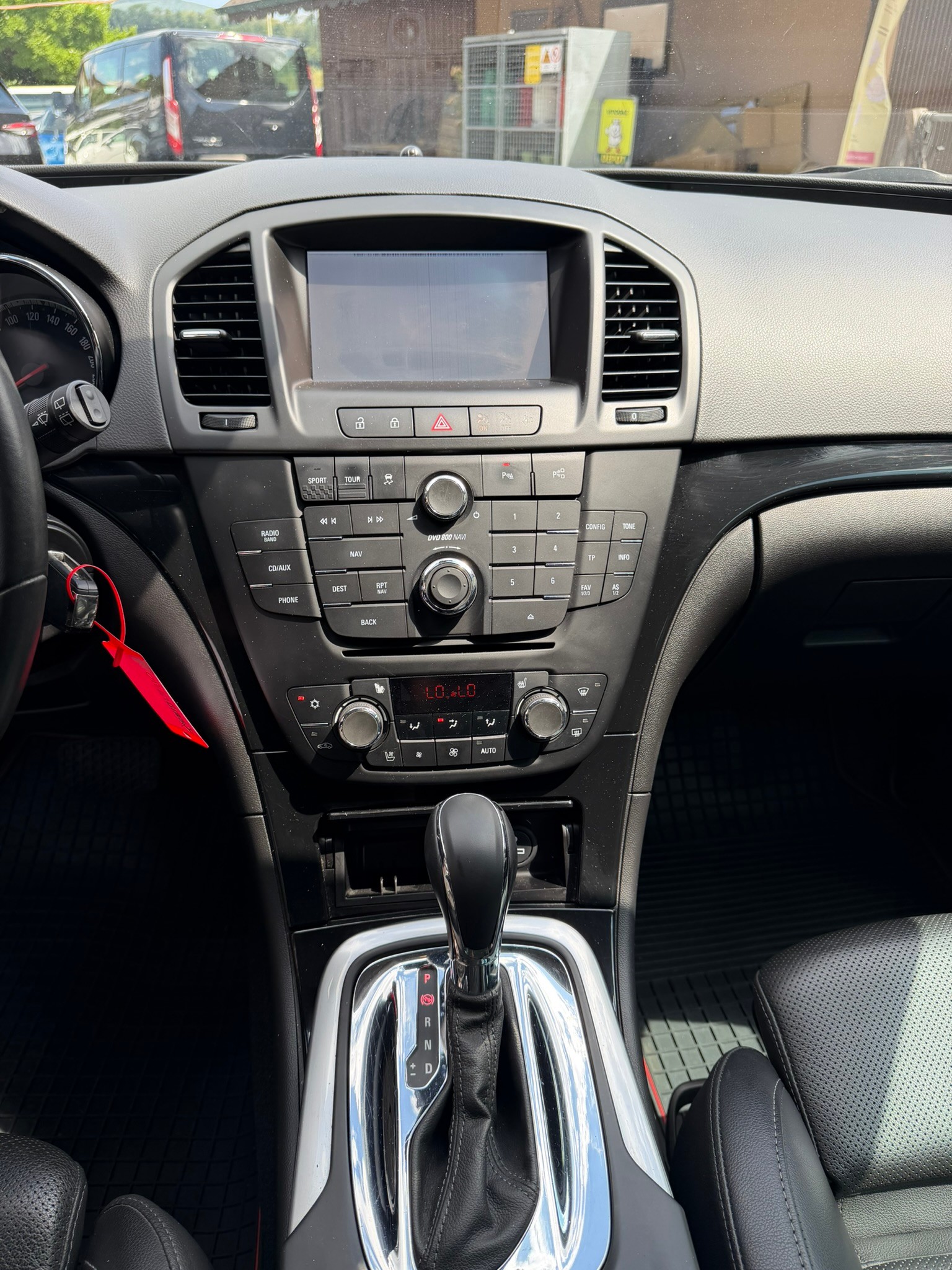 OPEL Insignia ST 2.0 Turbo Cosmo 4WD Aut.-image-11