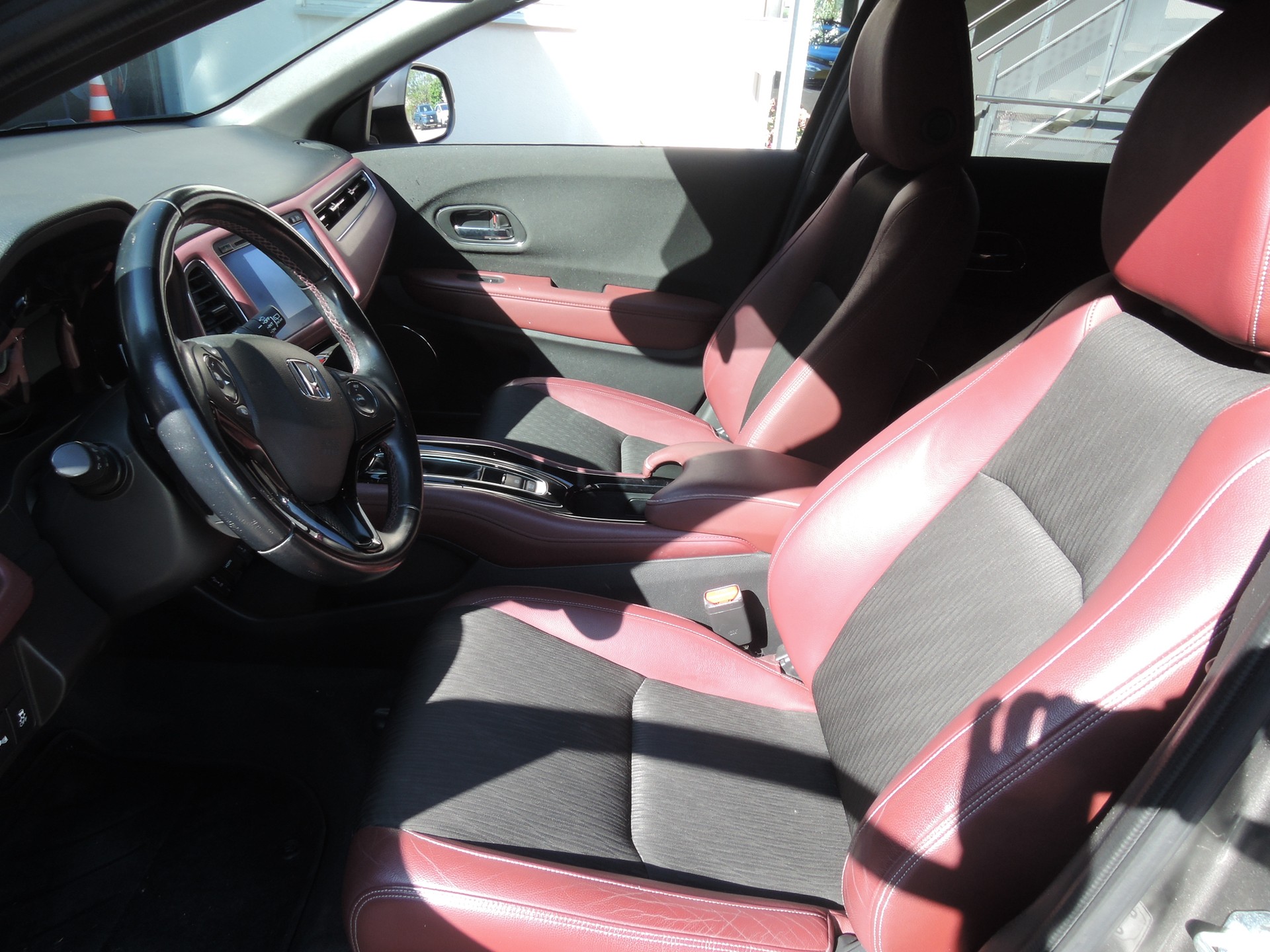 HONDA HR-V 1.5i-VTEC Turbo CVT-image-6
