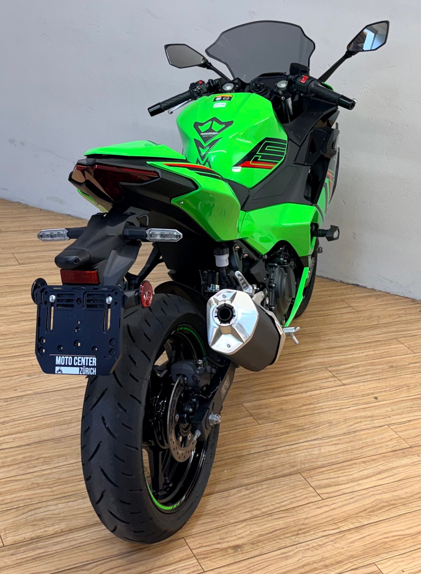 KAWASAKI Ninja 500-showroom-element-2