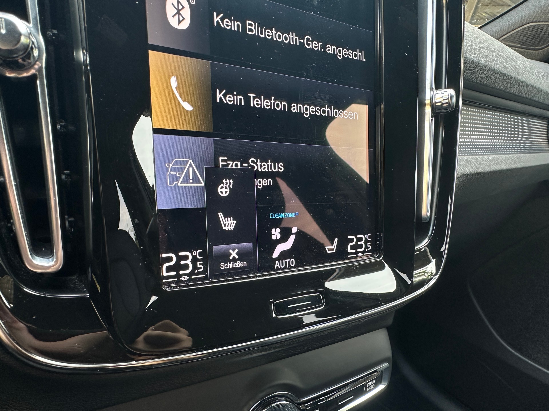 VOLVO XC40 B4 Benzin Mild Hybrid AWD R-Design Geartronic-image-10