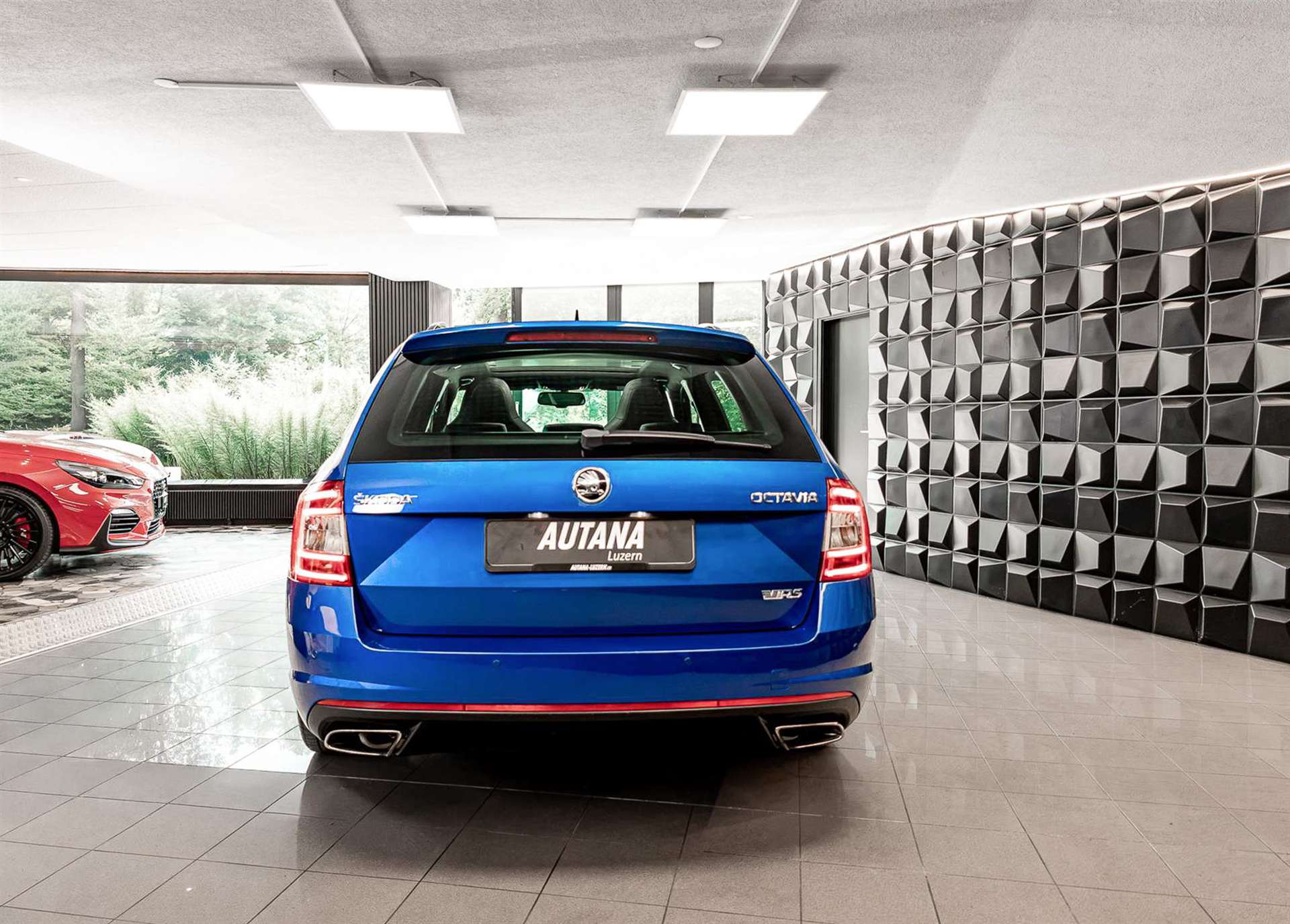 SKODA Octavia Combi 2.0 TSI RS DSG-image-4