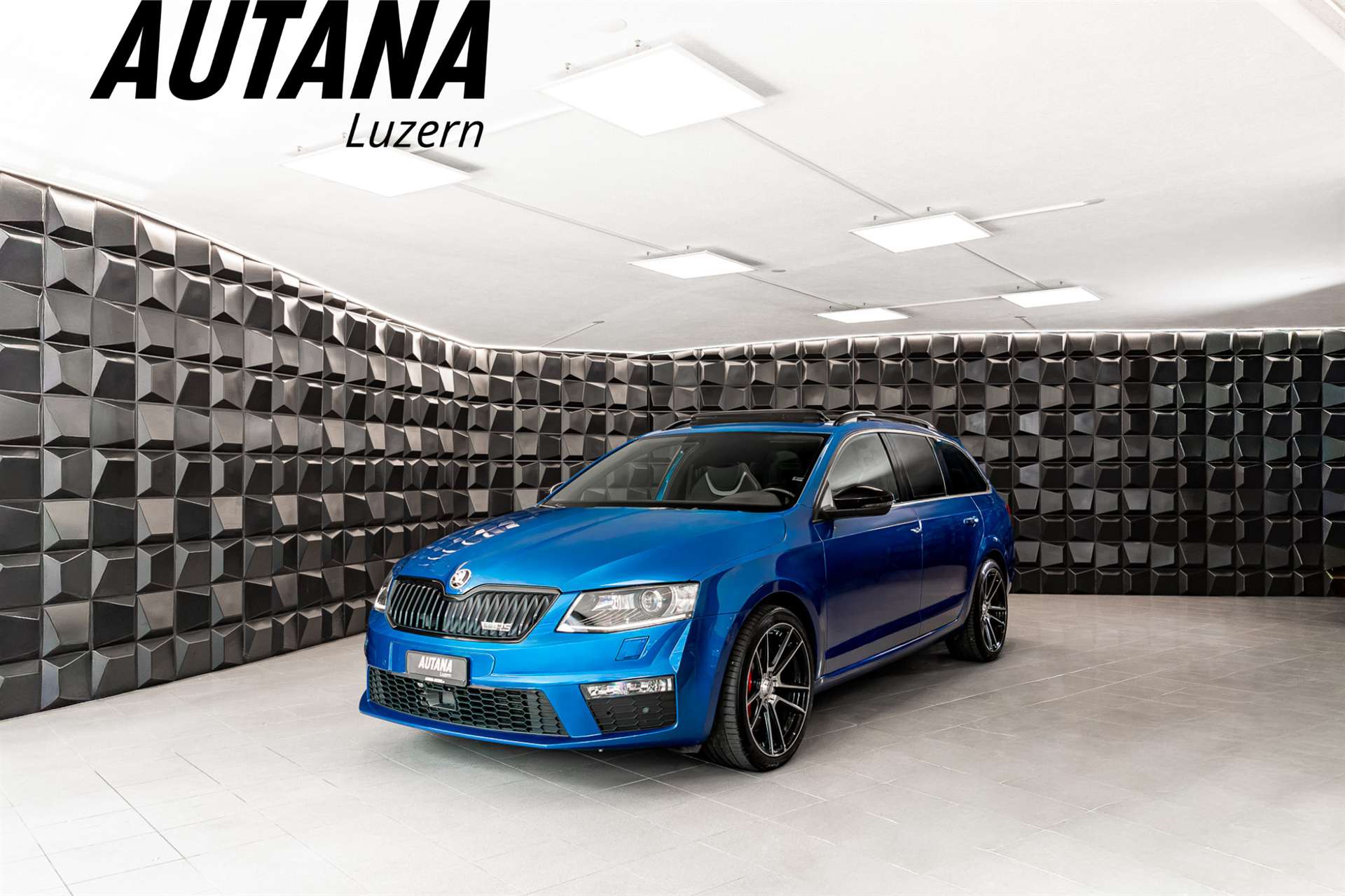 SKODA Octavia Combi 2.0 TSI RS DSG-image-0