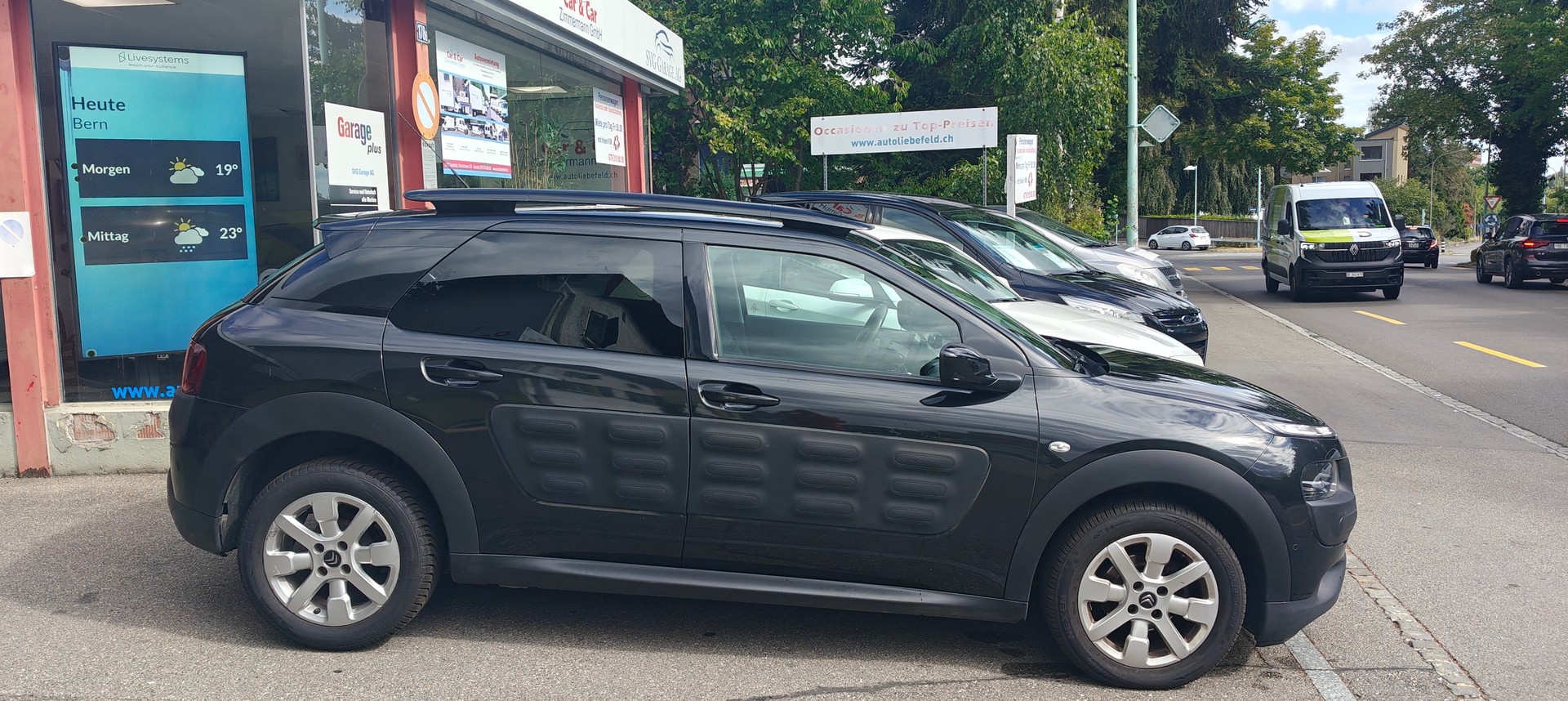 CITROEN C4 Cactus 1.6 BlueHDi Shine Edition-image-3