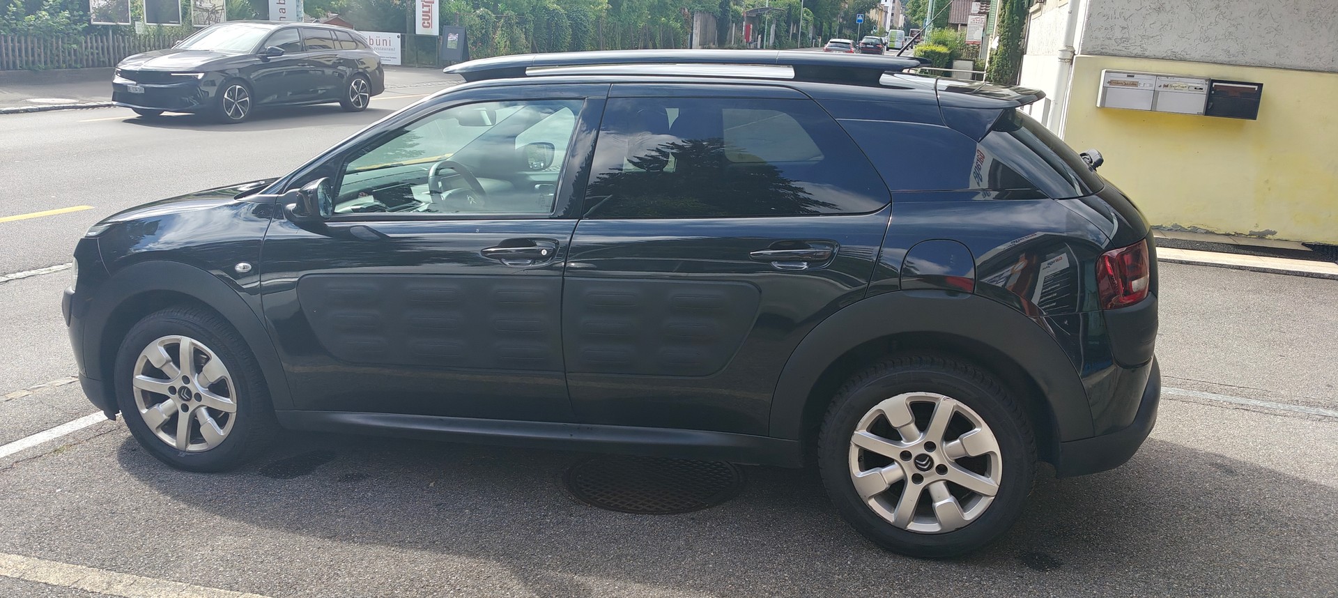 CITROEN C4 Cactus 1.6 BlueHDi Shine Edition-image-1