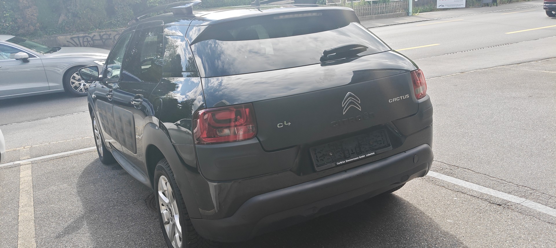 CITROEN C4 Cactus 1.6 BlueHDi Shine Edition-image-6