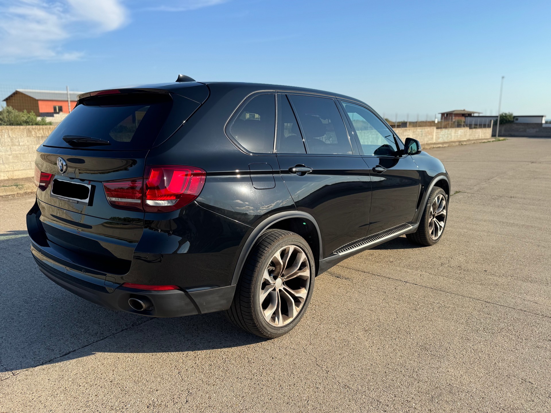 BMW 25d xDrive-image-2