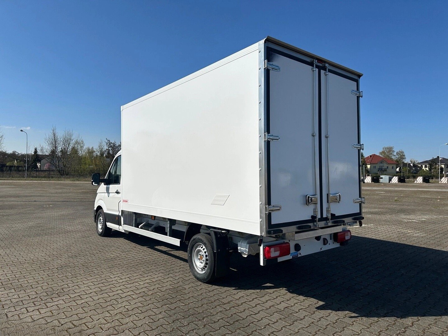 VW Crafter 35 2.0 TDI Kofferumbau HD L4 A-image-6