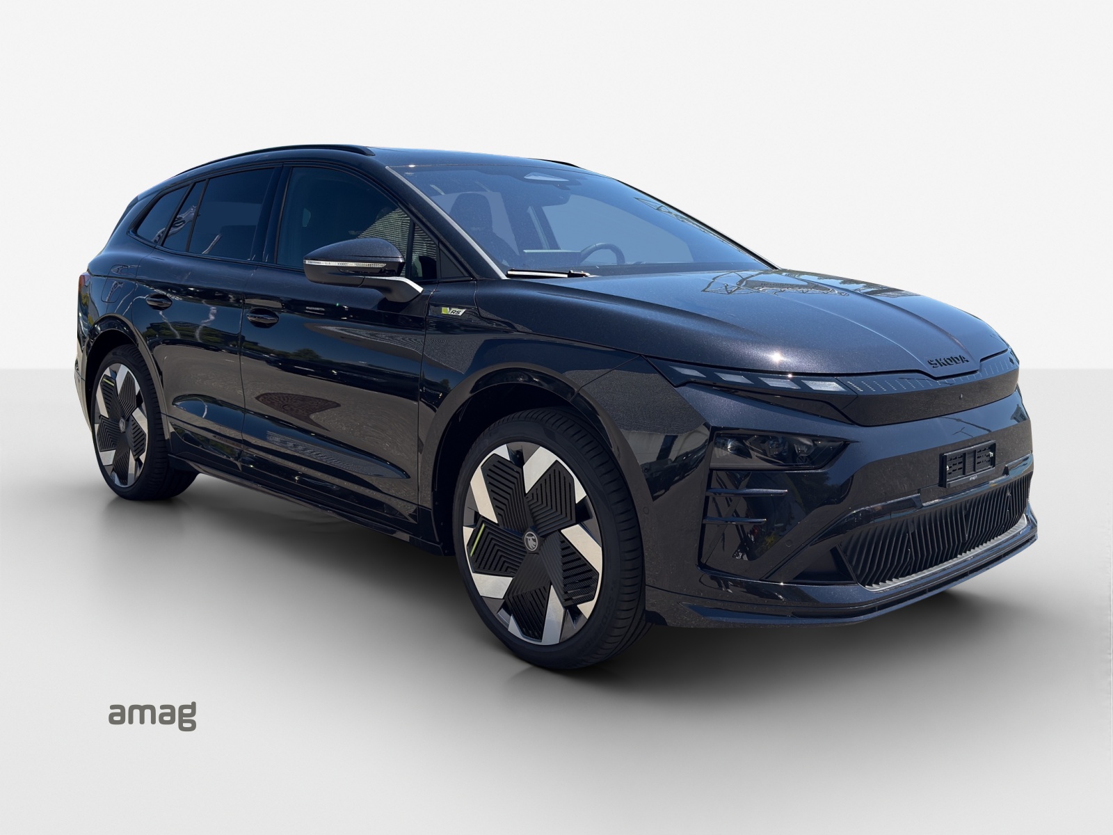 SKODA Enyaq 4x4 RS-image-5